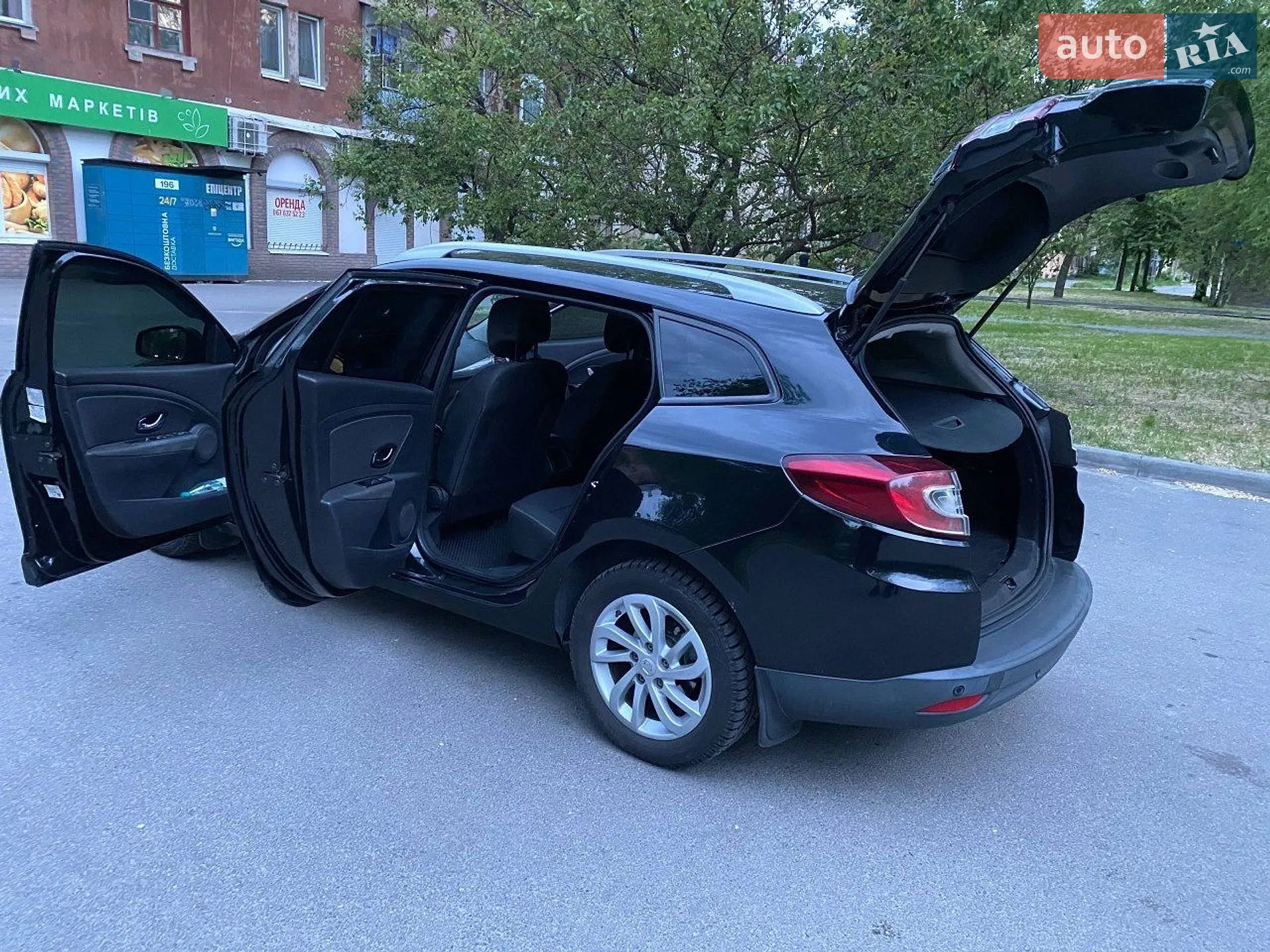 2015 Renault Megane - мініатюра 25