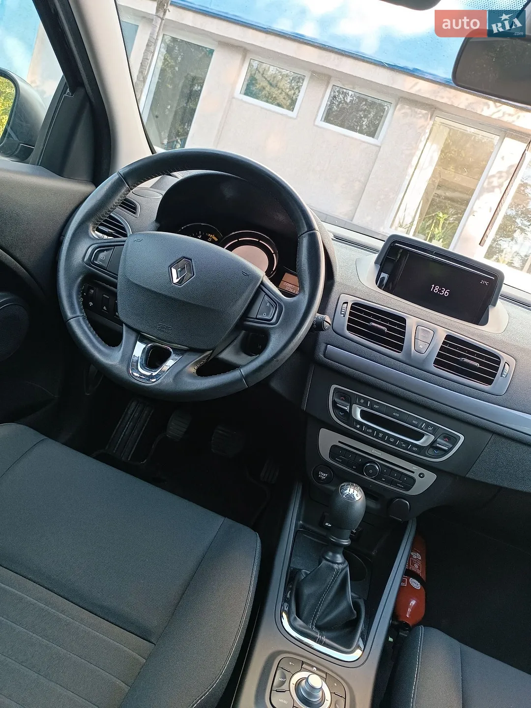 2014 Renault Megane - мініатюра 28