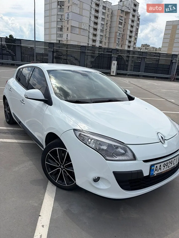 2010 Renault Megane - мініатюра 9