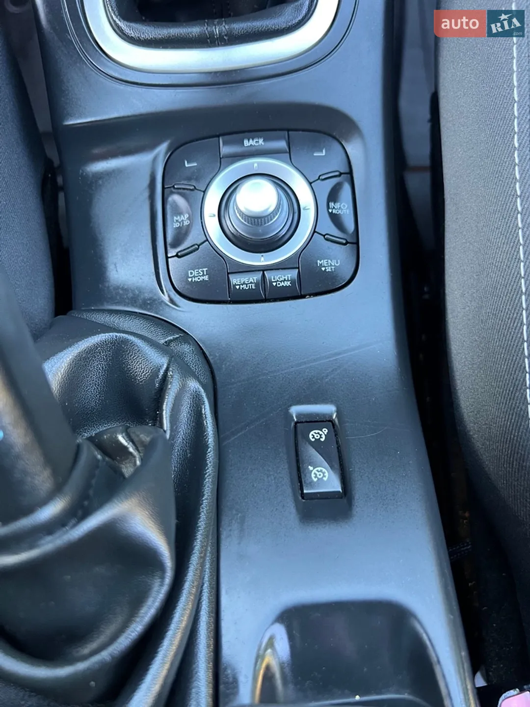 2010 Renault Megane - мініатюра 46