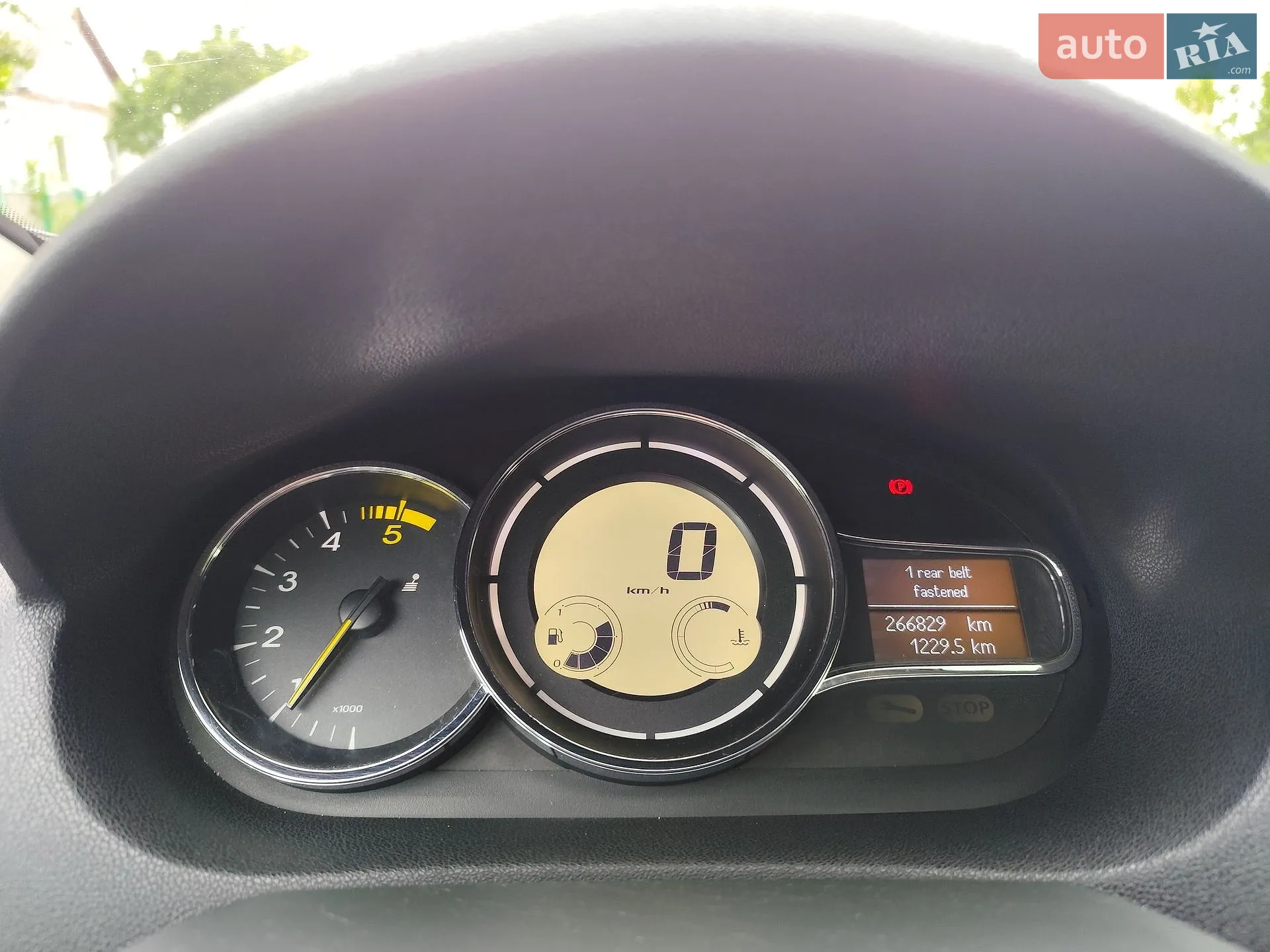 2012 Renault Megane - мініатюра 32