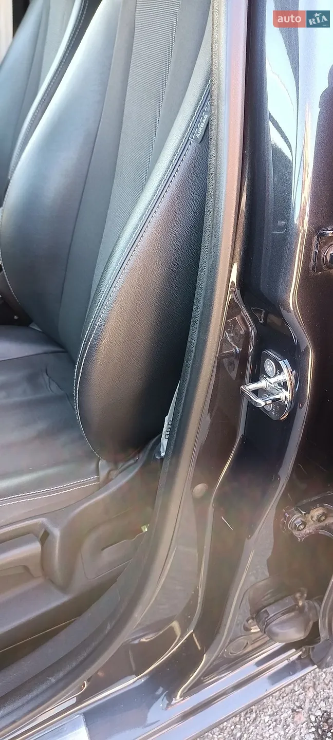 2013 Renault Megane - мініатюра 12