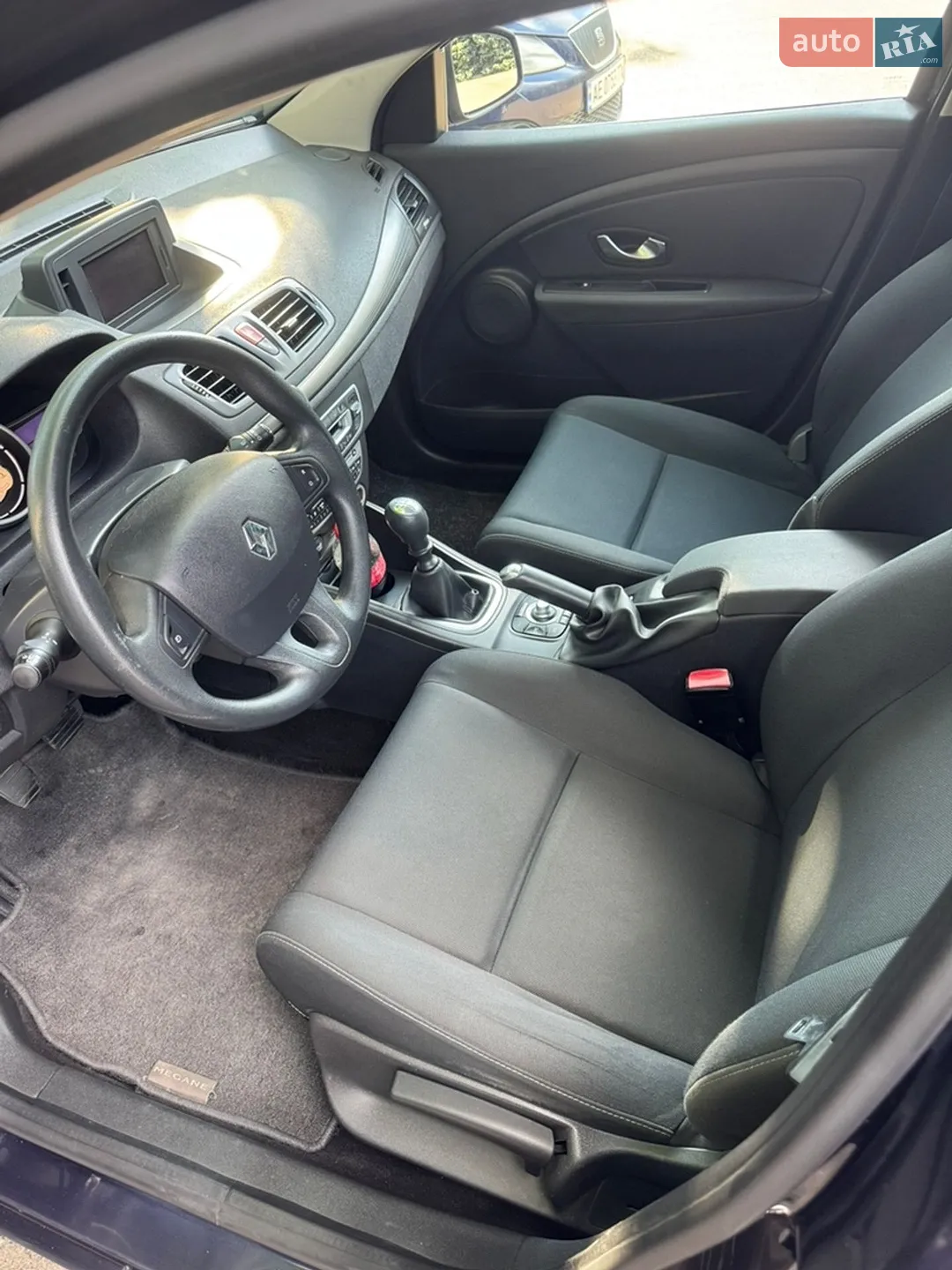 2010 Renault Megane - мініатюра 26