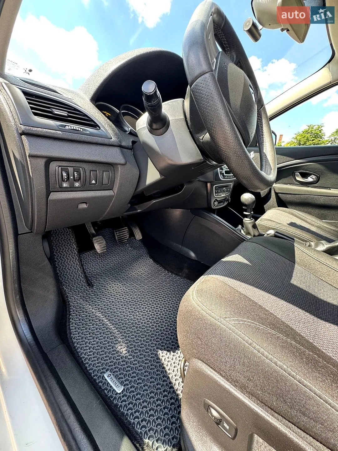2011 Renault Megane - мініатюра 20
