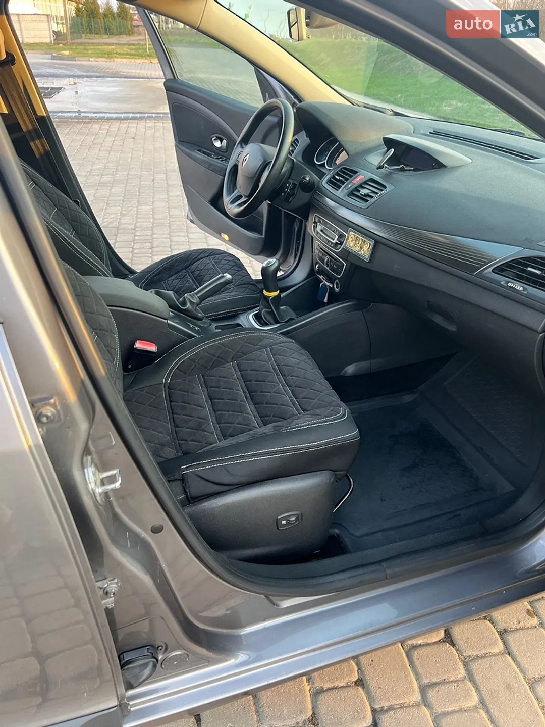 2011 Renault Megane - мініатюра 17