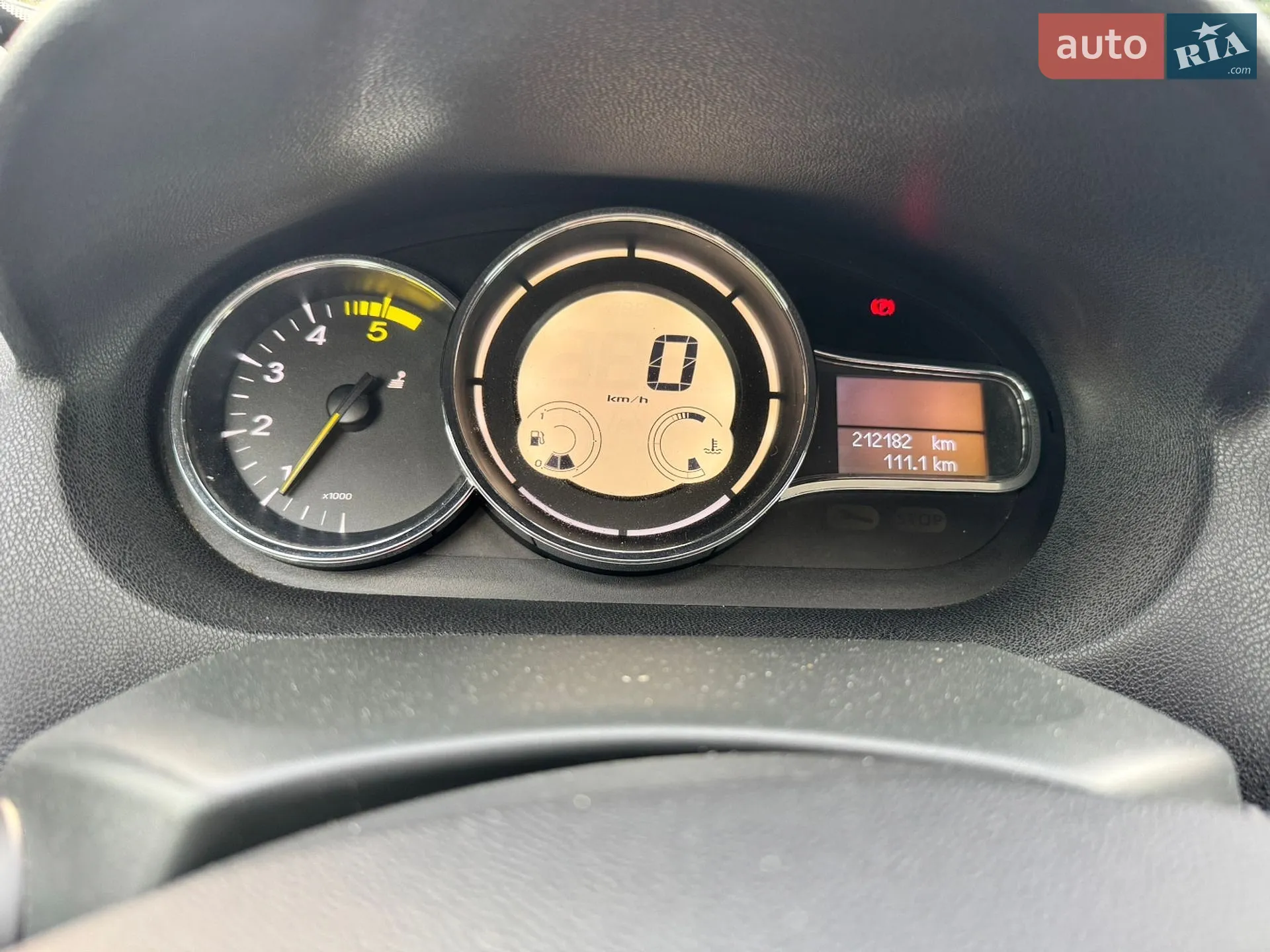 2012 Renault Megane - мініатюра 13