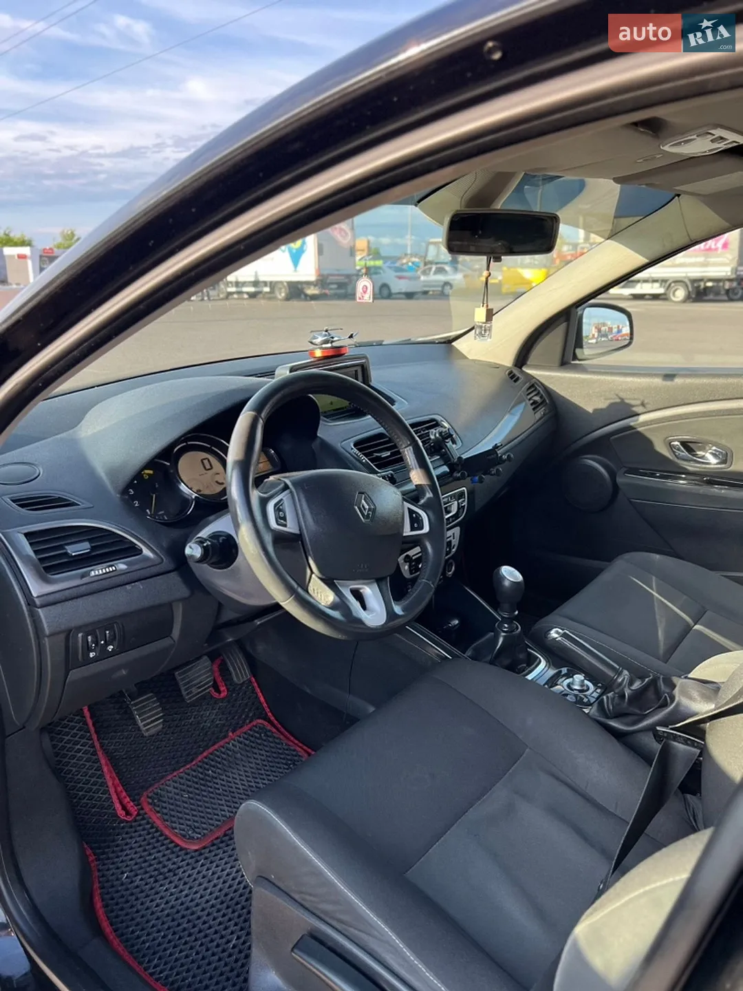 2012 Renault Megane - мініатюра 25