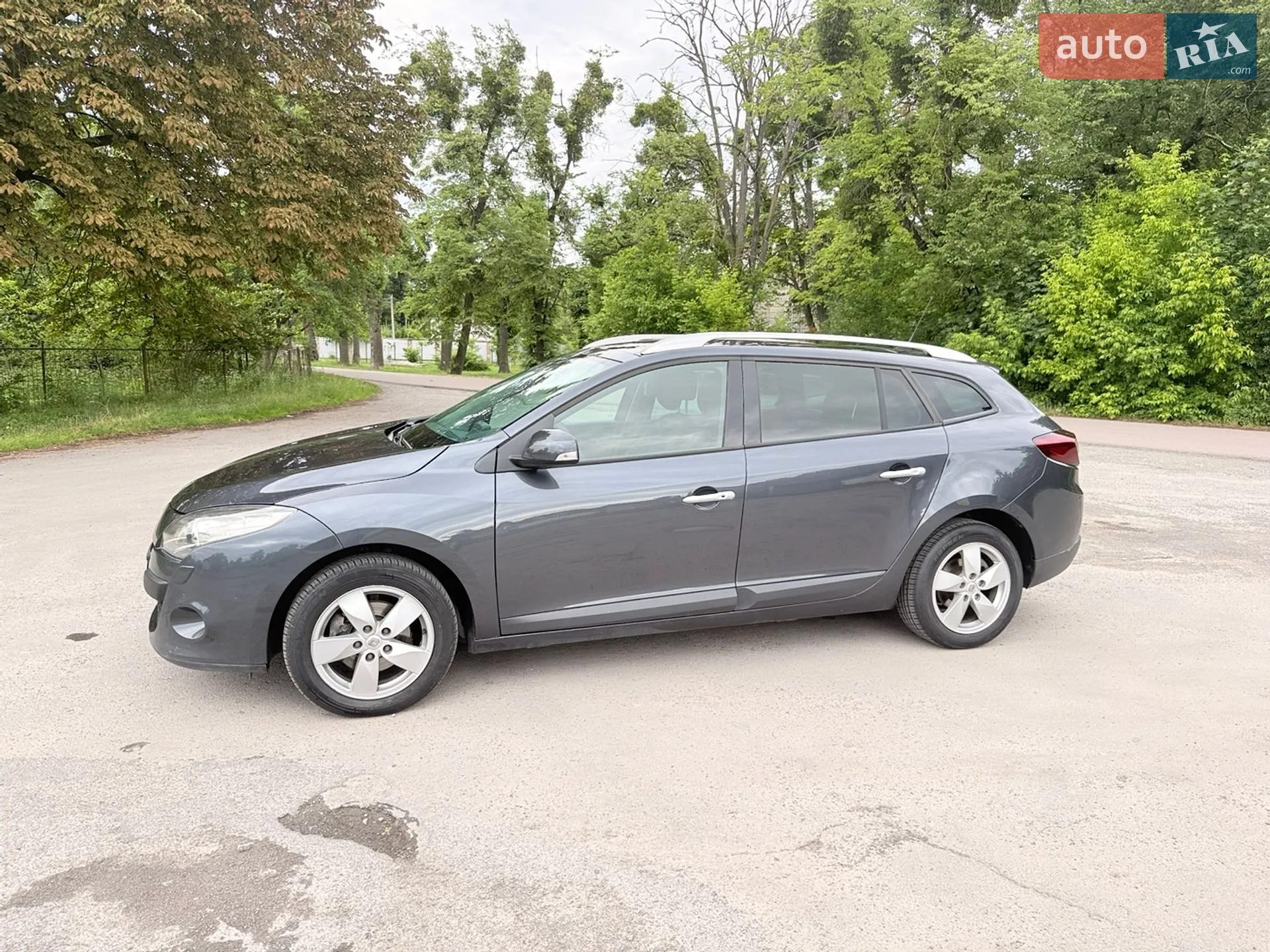 2010 Renault Megane - мініатюра 25