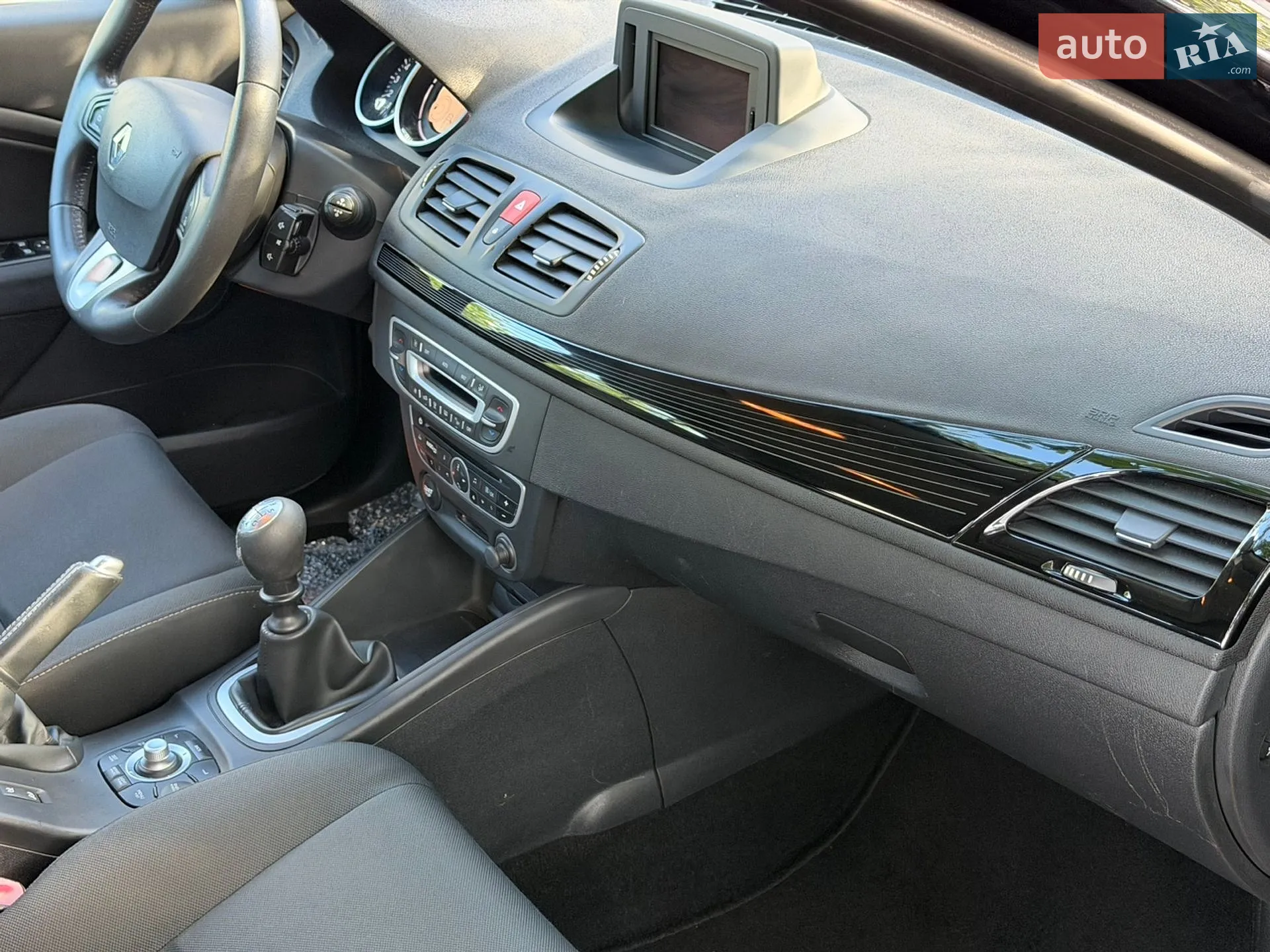 2010 Renault Megane - мініатюра 11