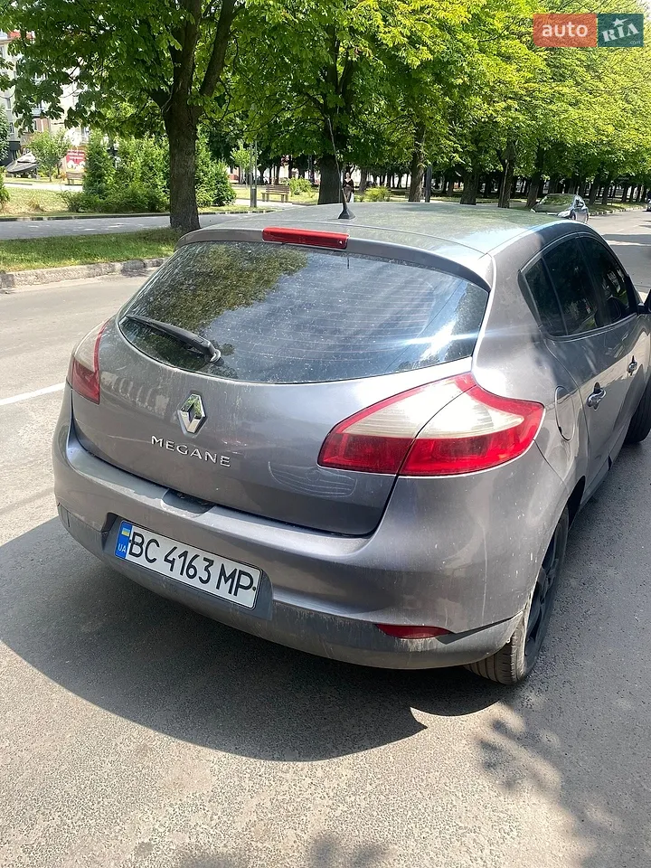 2010 Renault Megane - мініатюра 30