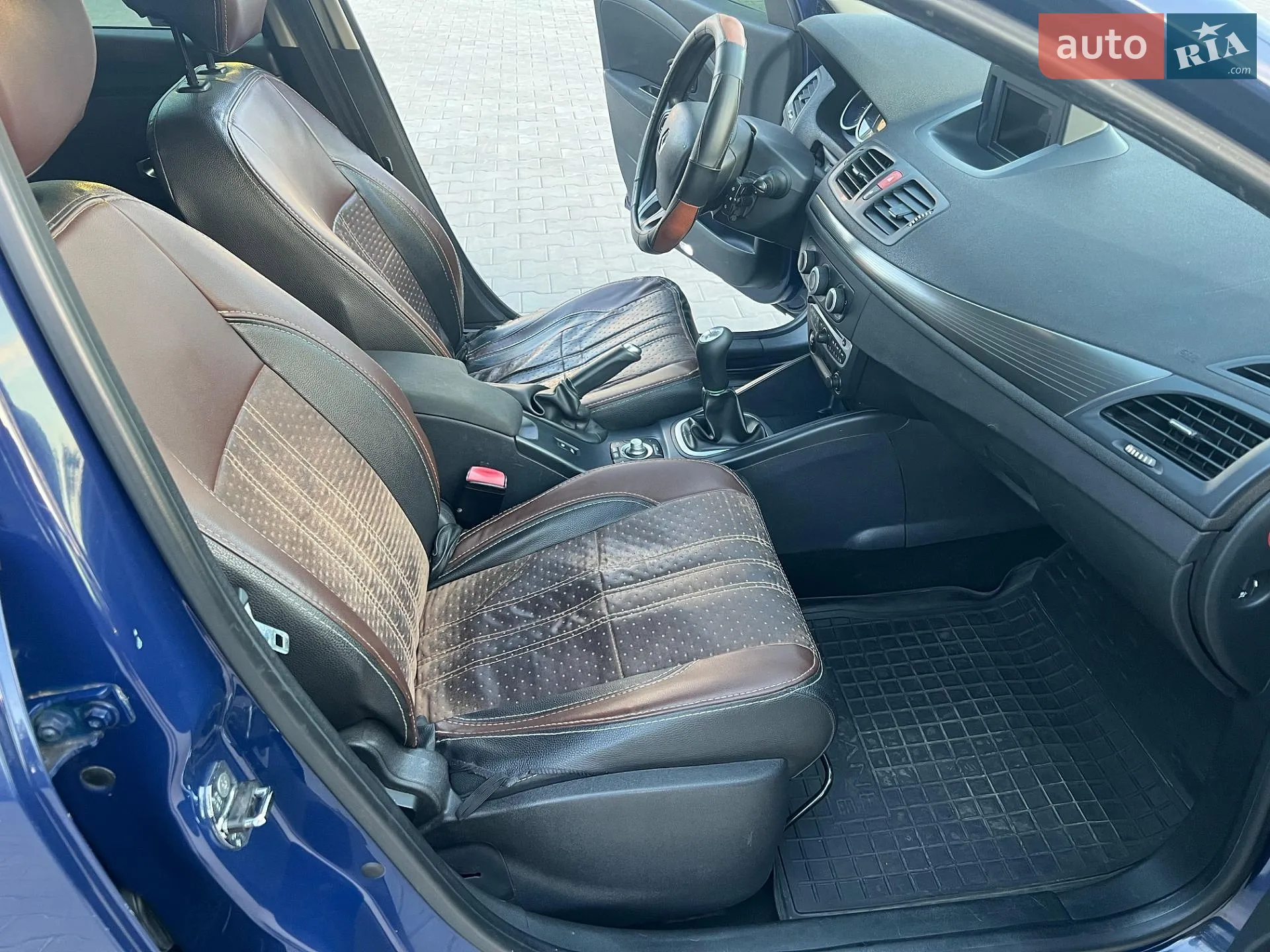 2011 Renault Megane - мініатюра 13