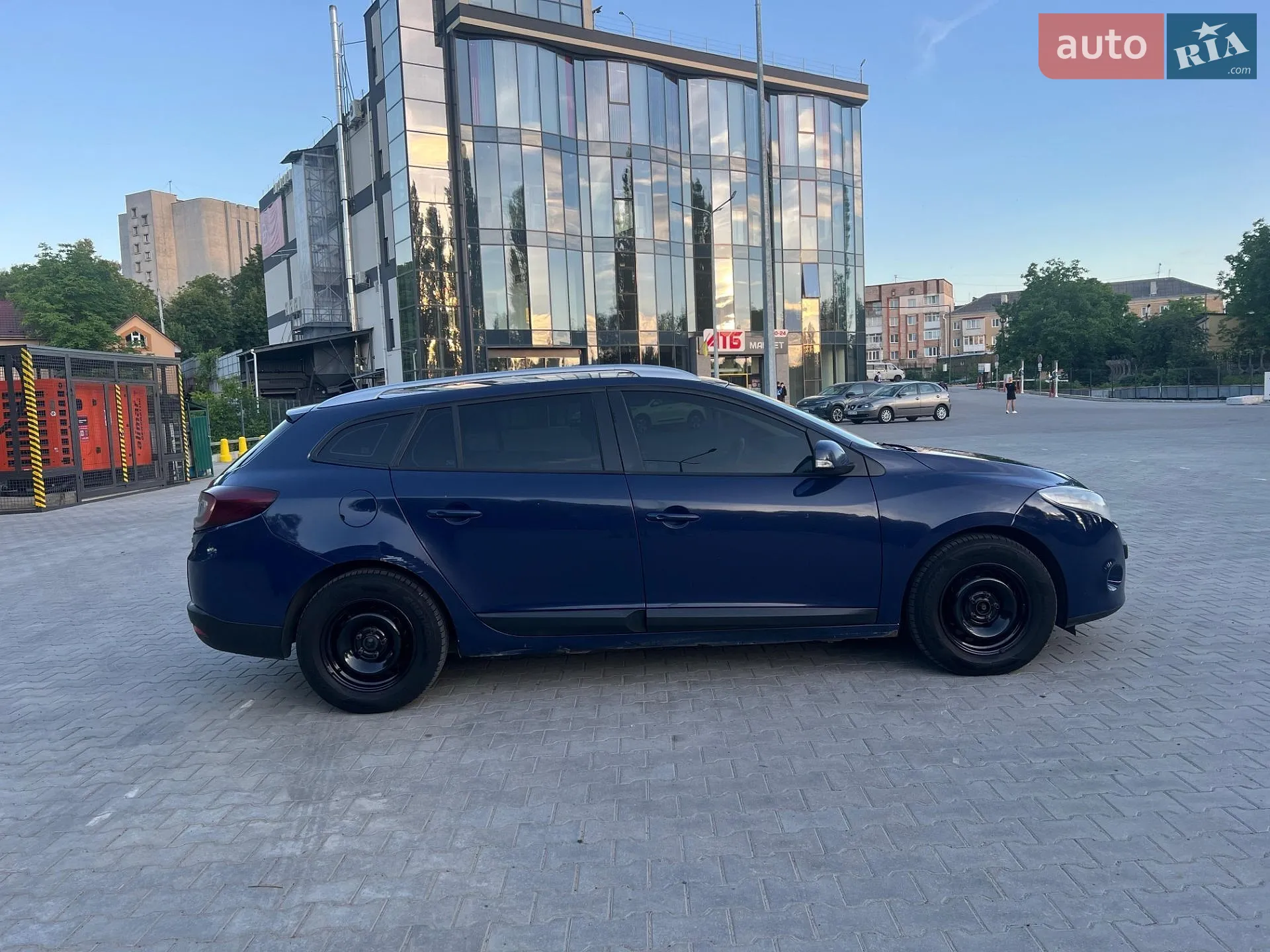 2011 Renault Megane - мініатюра 44