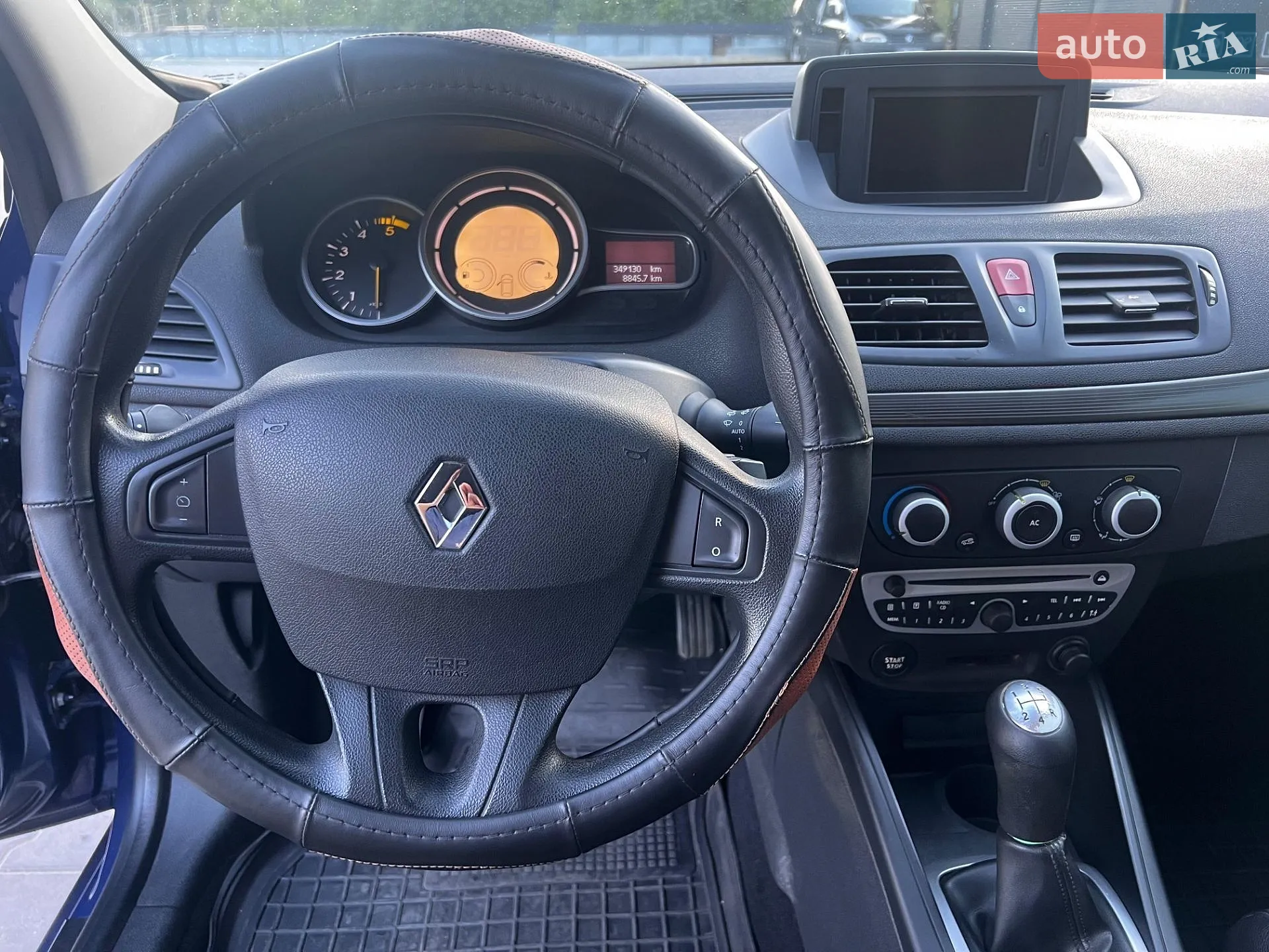 2011 Renault Megane - мініатюра 51