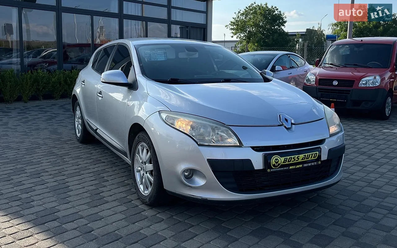 2010 Renault Megane - мініатюра 27