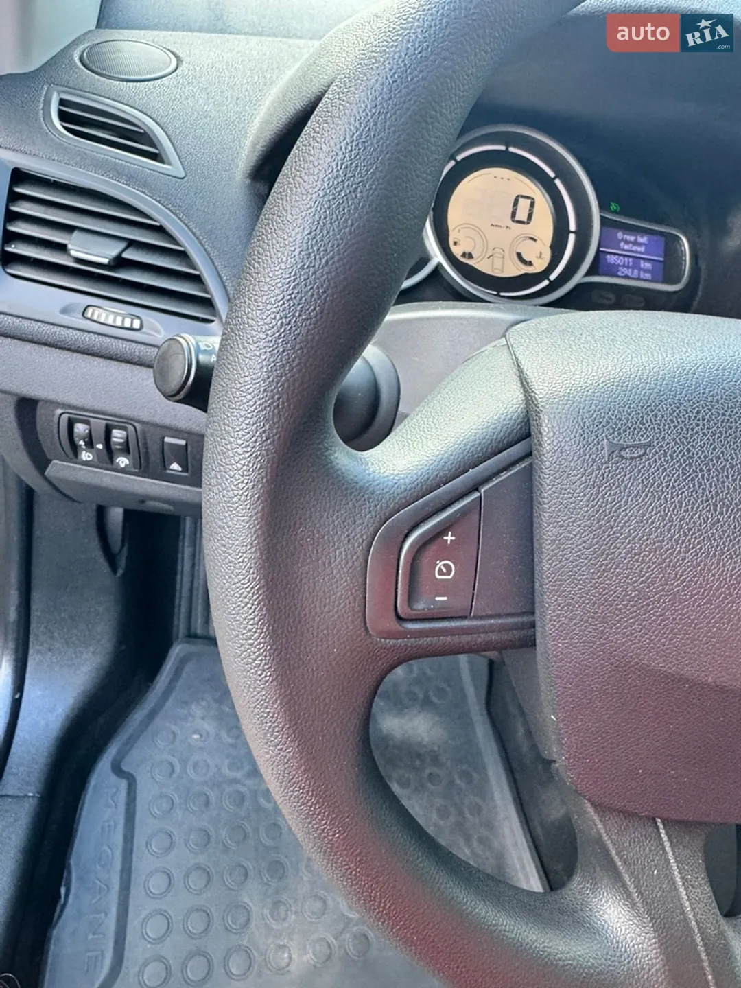 2011 Renault Megane - мініатюра 37