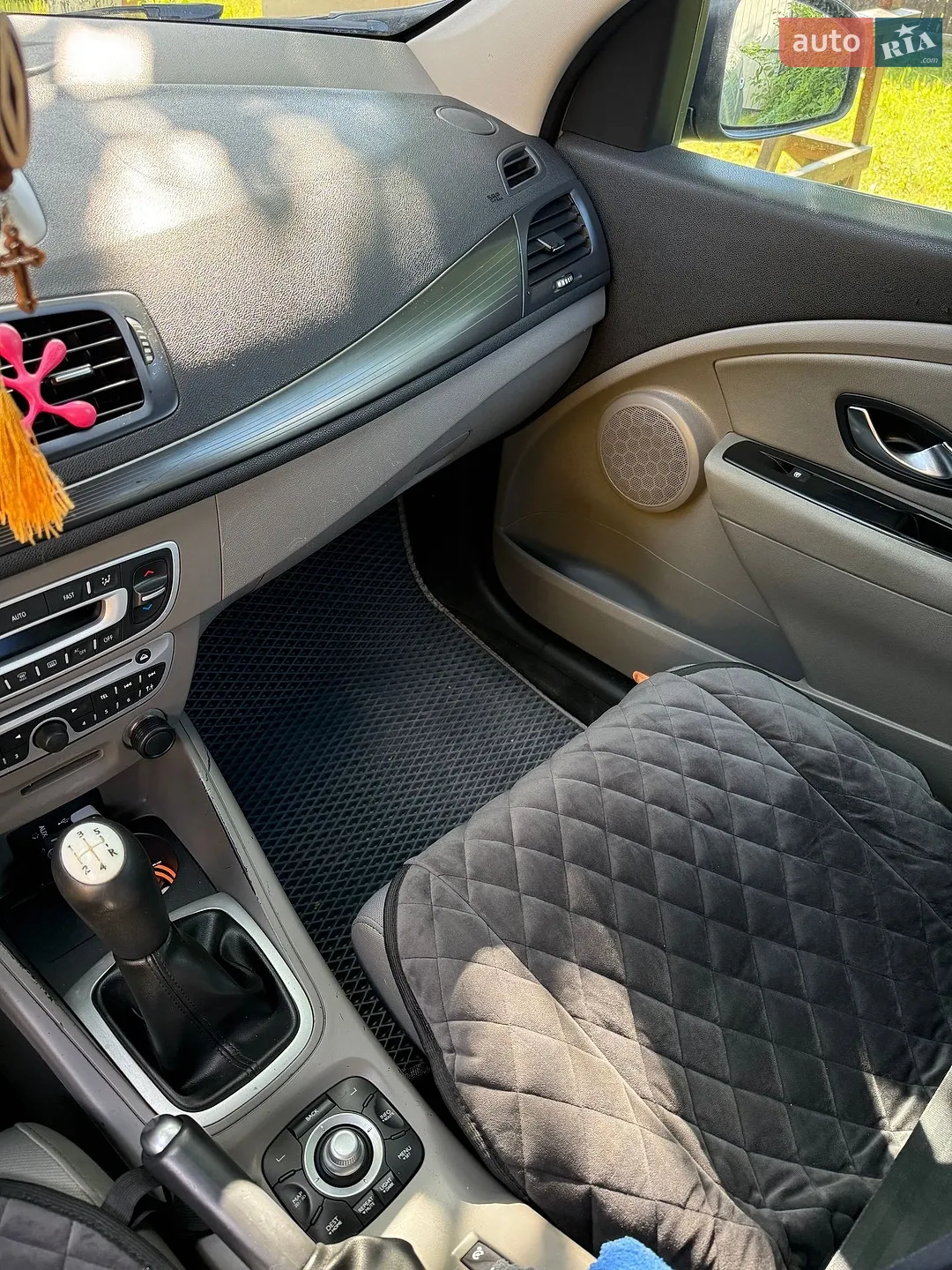 2010 Renault Megane - мініатюра 9