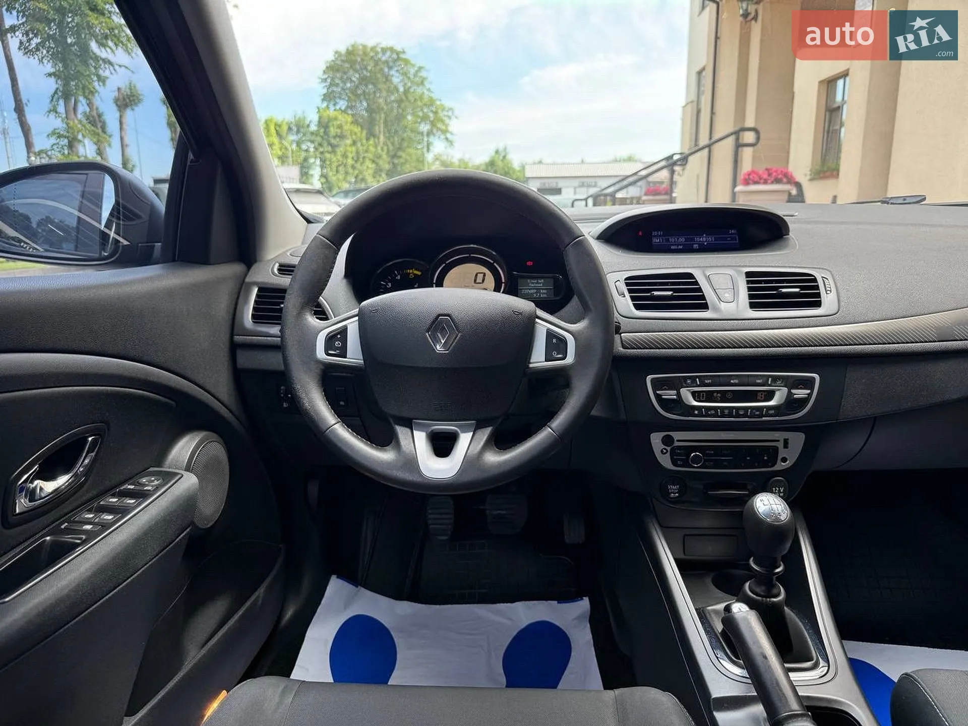 2012 Renault Megane - мініатюра 43