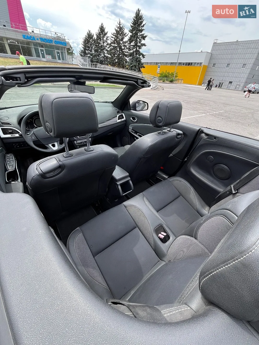 2010 Renault Megane - мініатюра 14