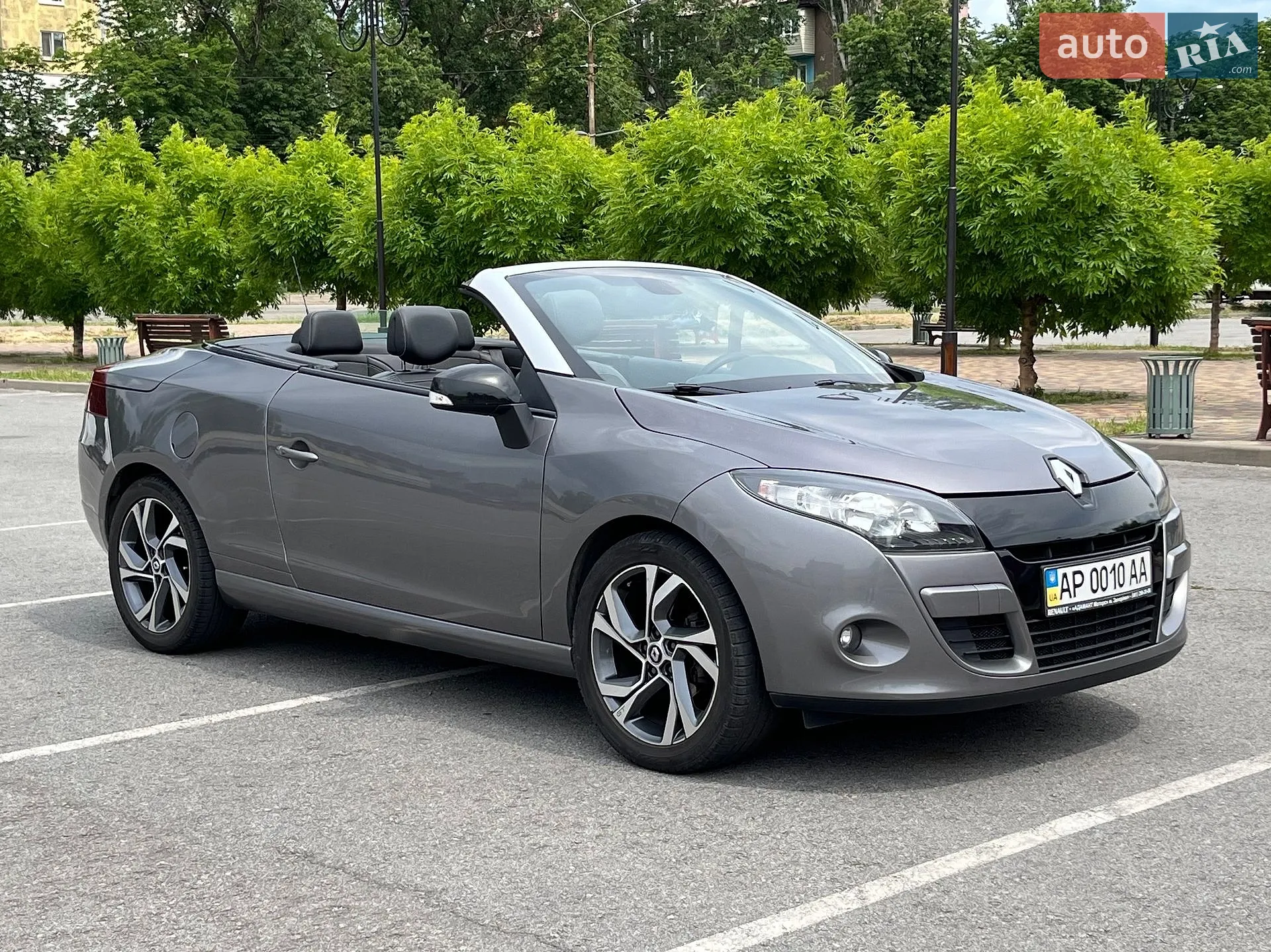 2010 Renault Megane - мініатюра 2