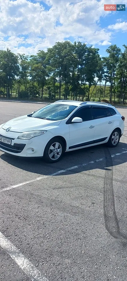 2010 Renault Megane - мініатюра 23