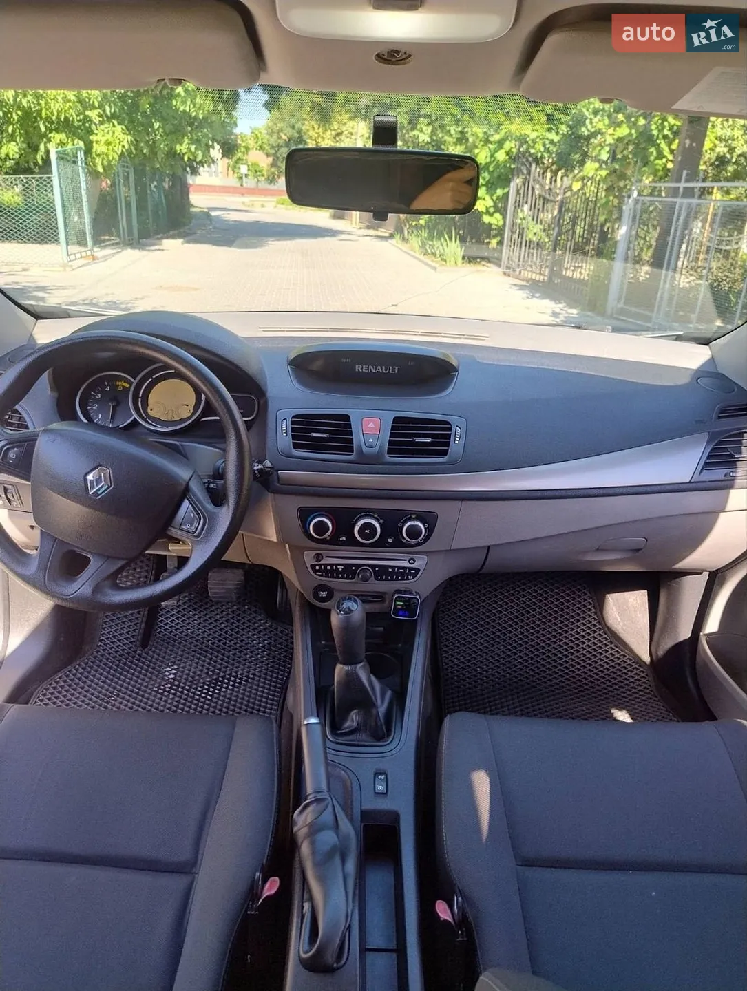 2010 Renault Megane - мініатюра 16