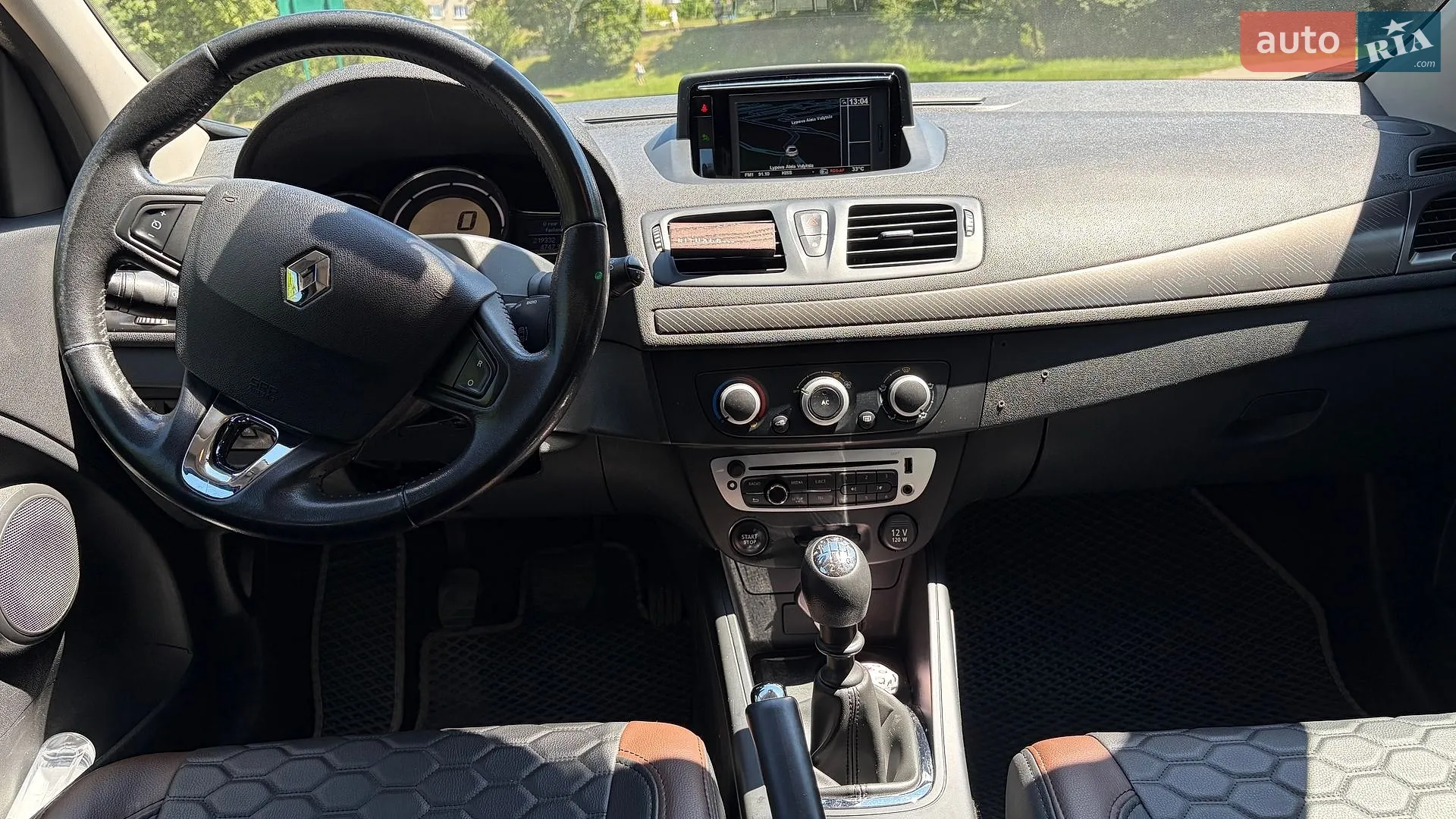 2013 Renault Megane - мініатюра 24