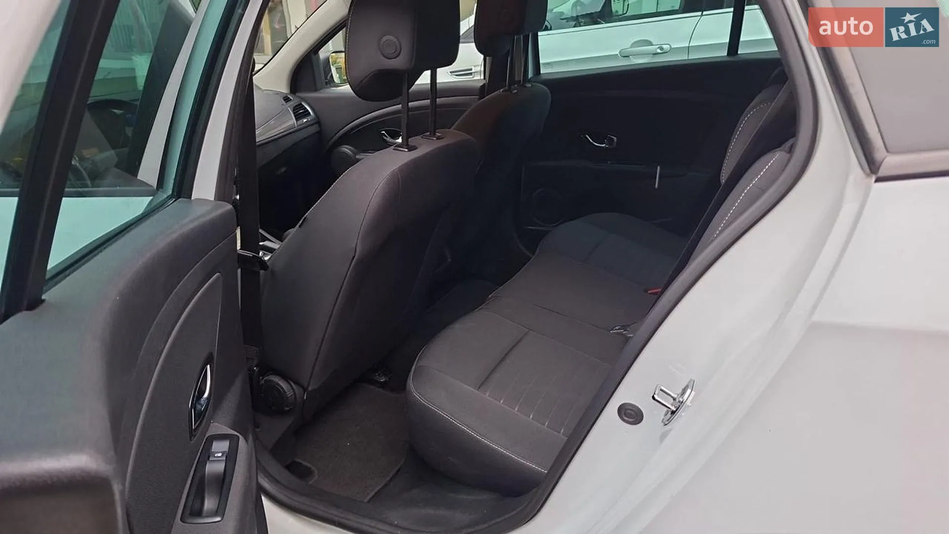 2016 Renault Megane - мініатюра 8