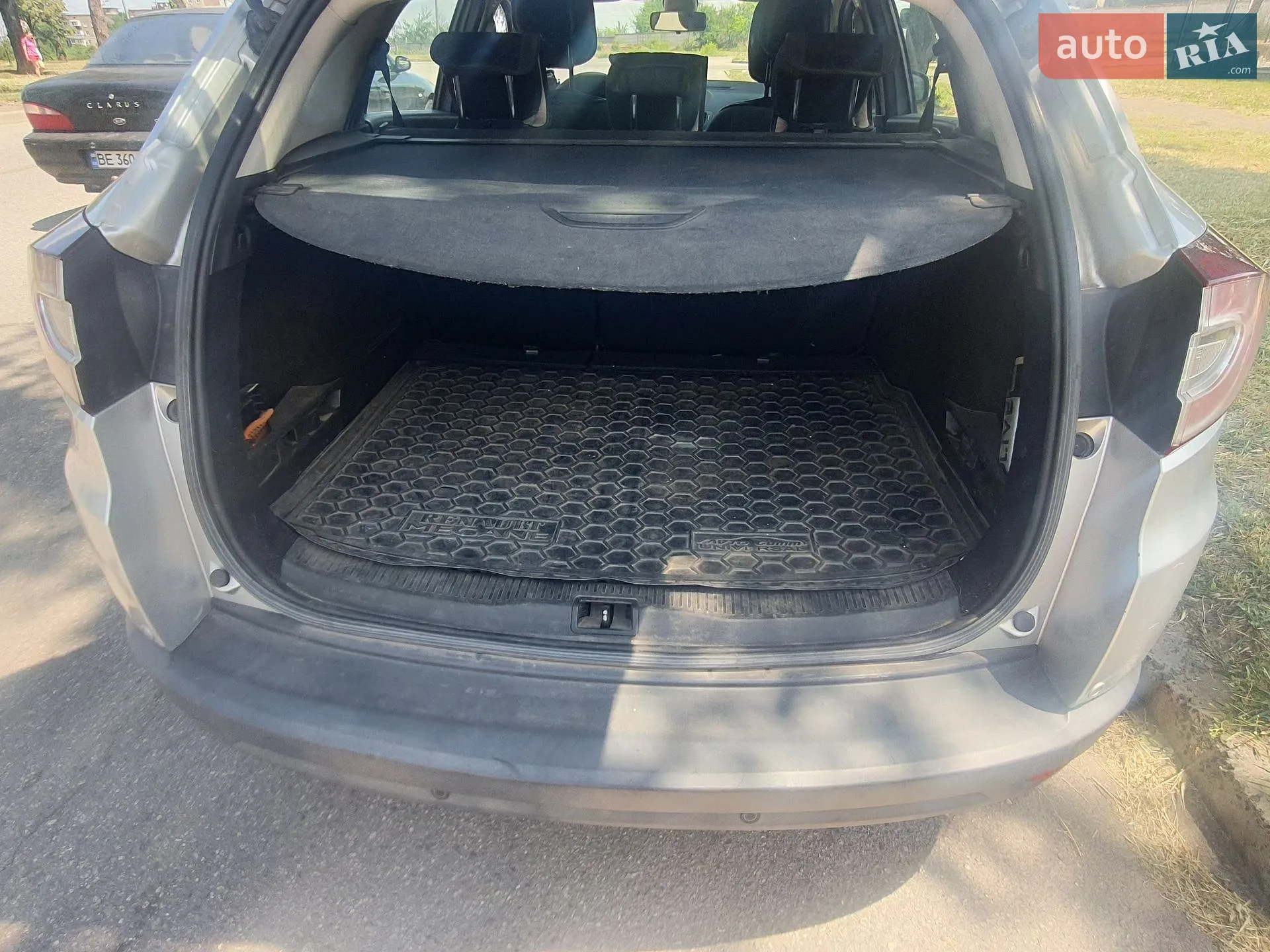 2012 Renault Megane - мініатюра 9