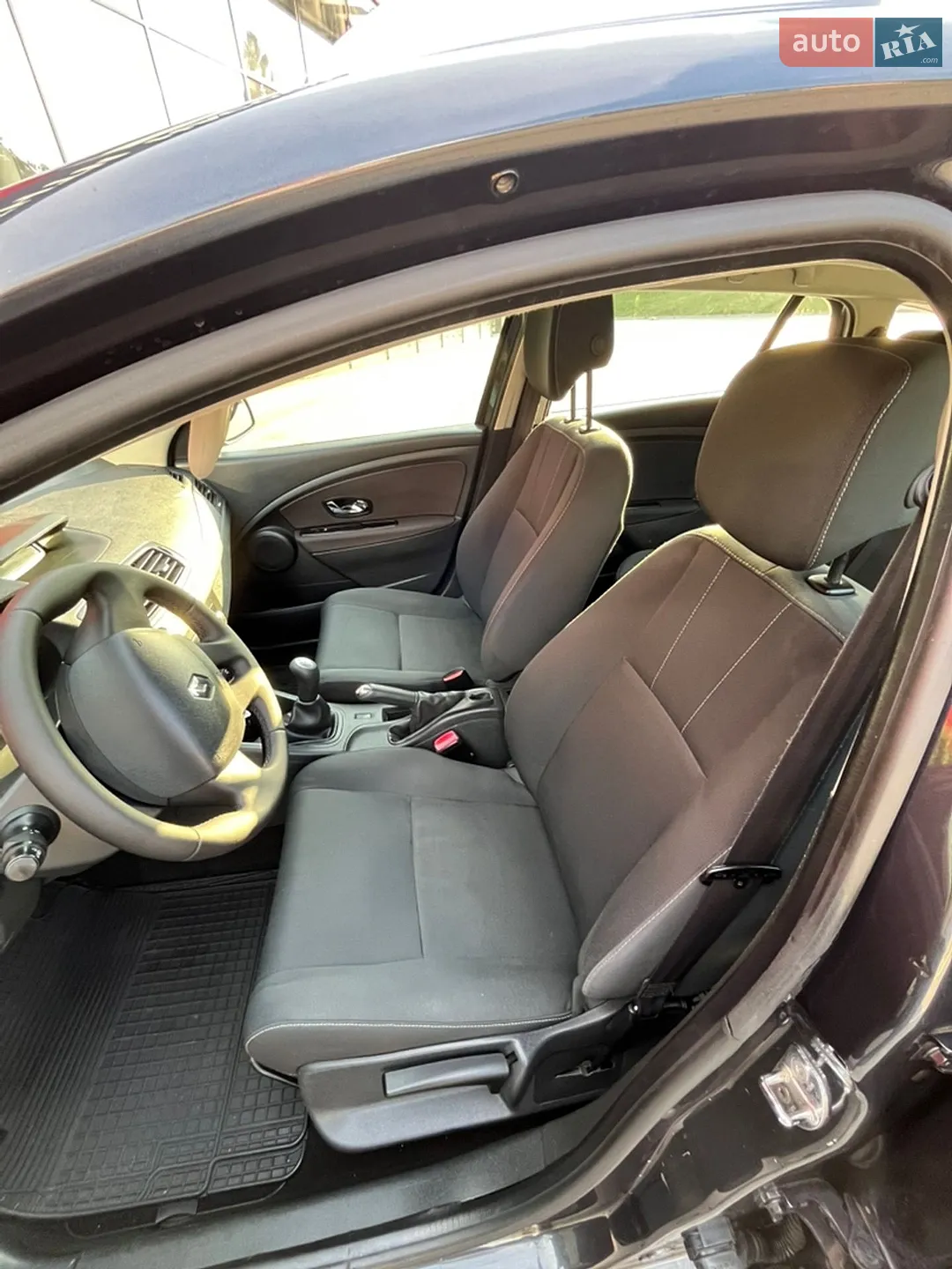 2012 Renault Megane - мініатюра 38