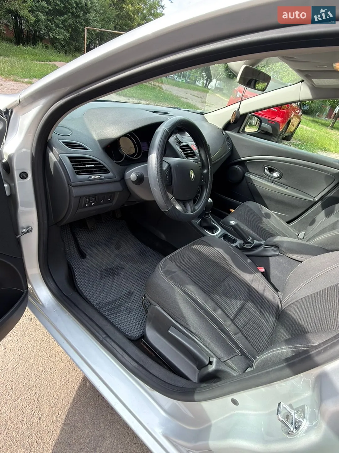2010 Renault Megane - мініатюра 34