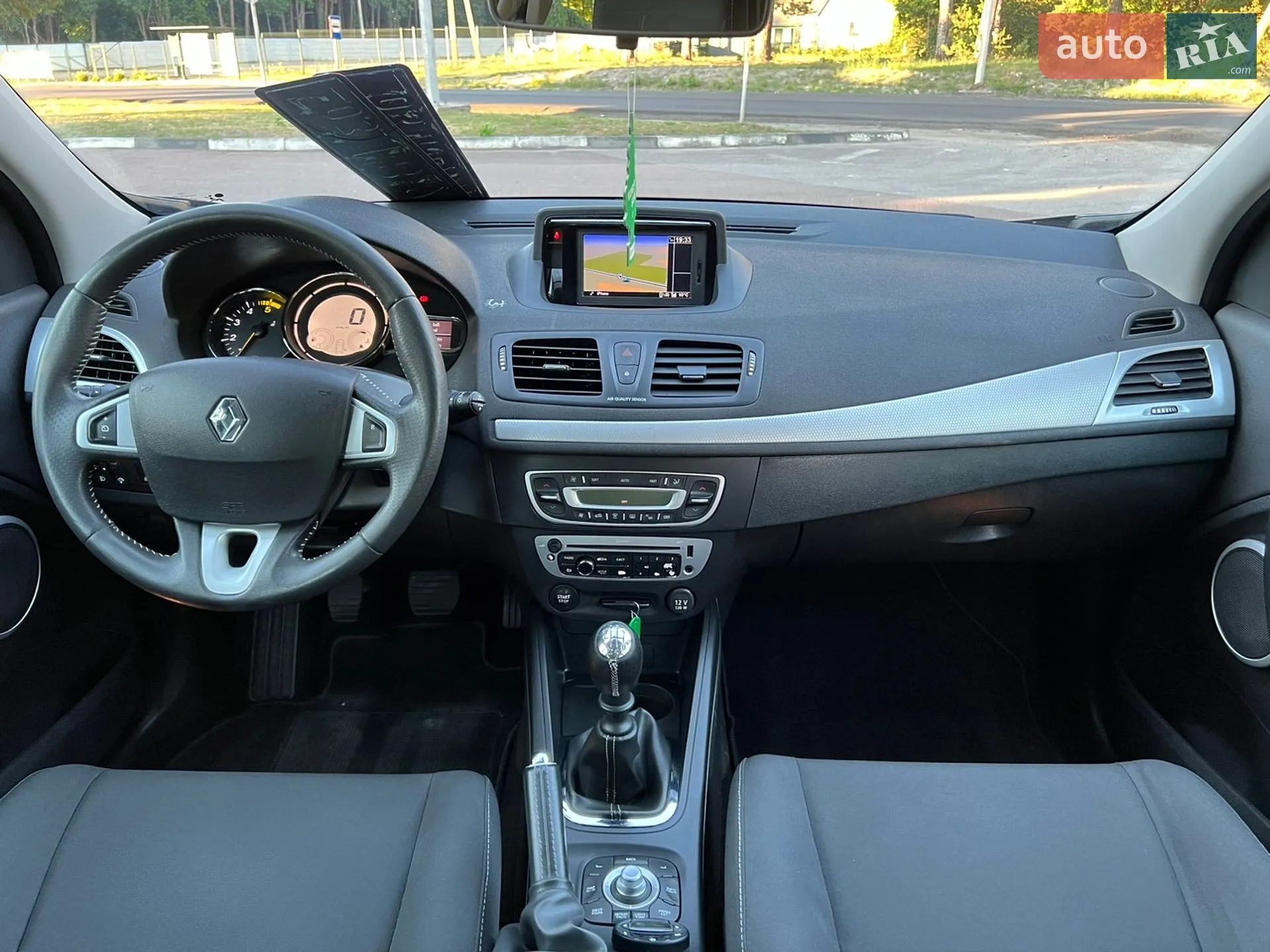 2012 Renault Megane - мініатюра 26