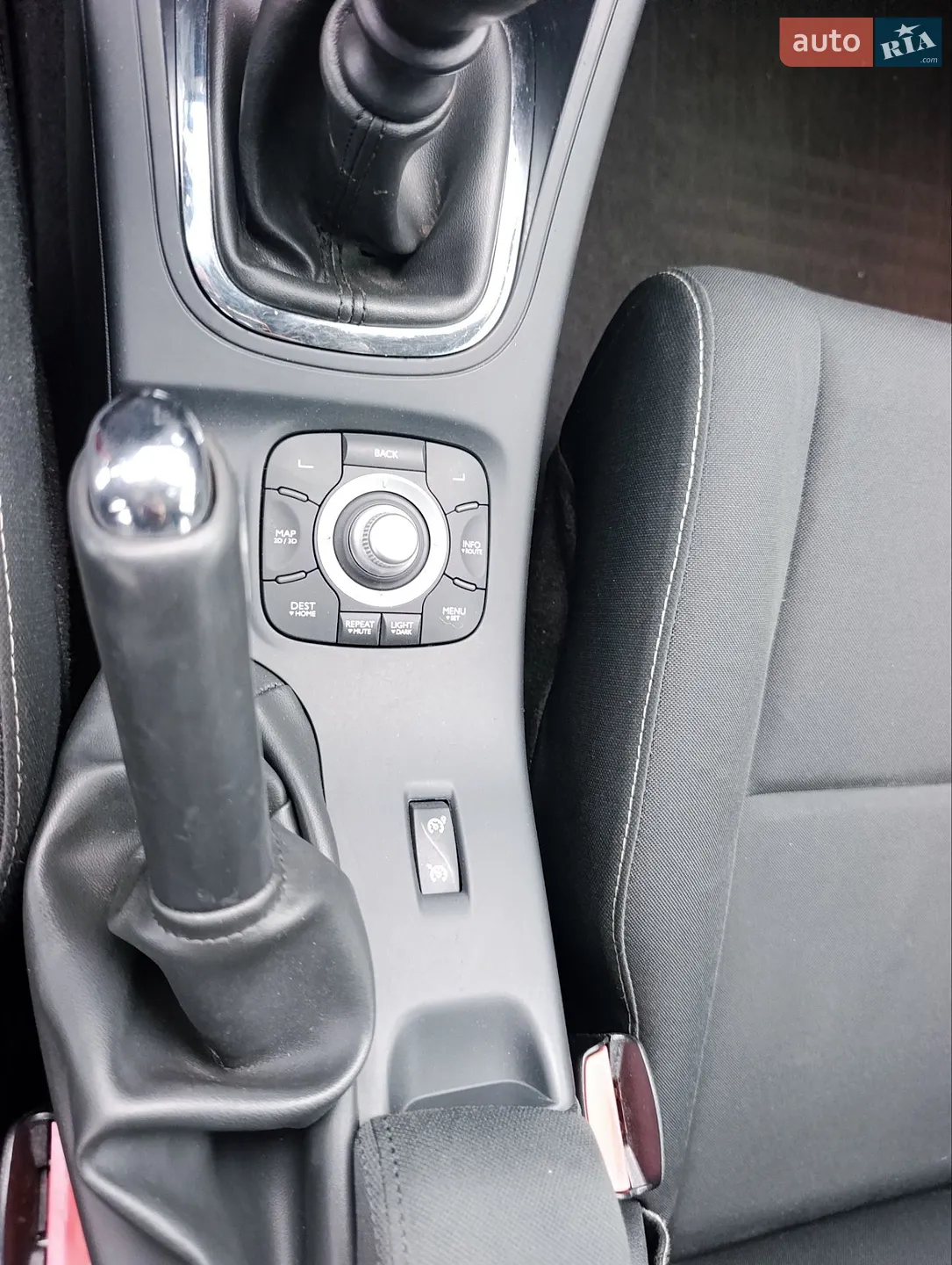 2012 Renault Megane - мініатюра 43