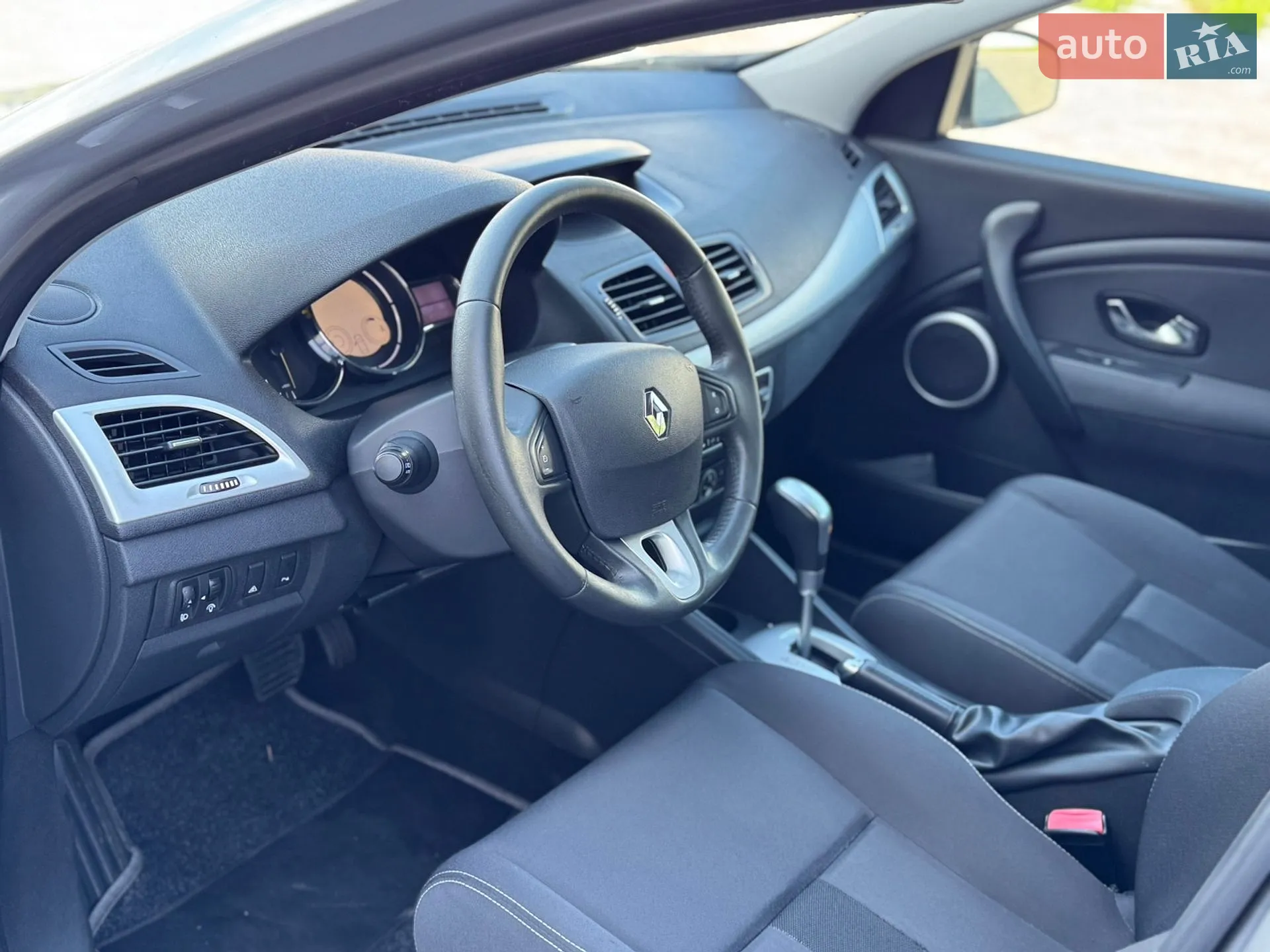 2010 Renault Megane - мініатюра 7