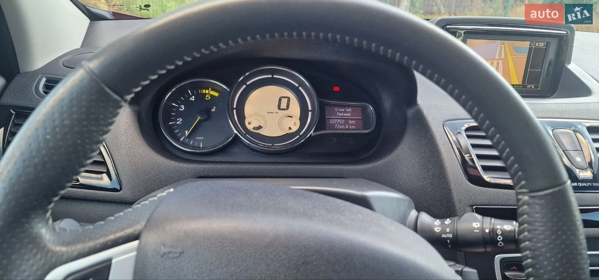 2012 Renault Megane - мініатюра 15