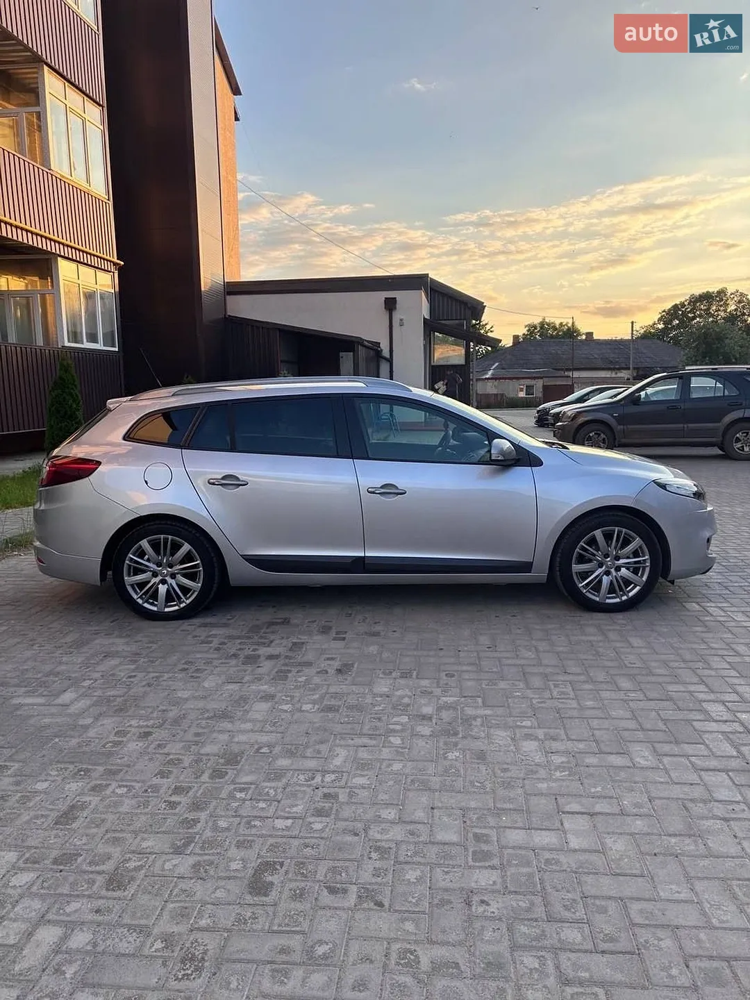 Renault Megane 2011 VIN VF1KZ8G0646178721 фото оголошення 19 з 58