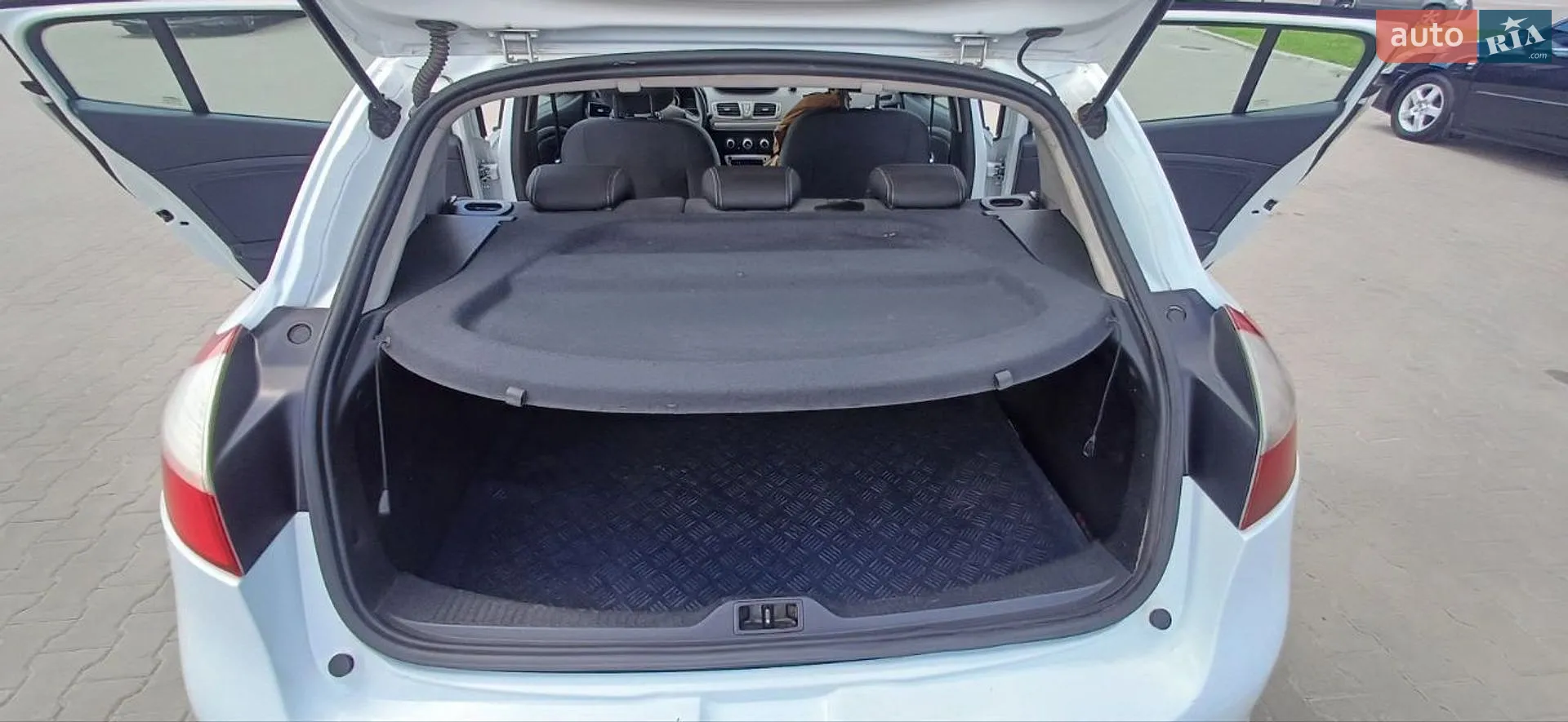 2013 Renault Megane - мініатюра 16