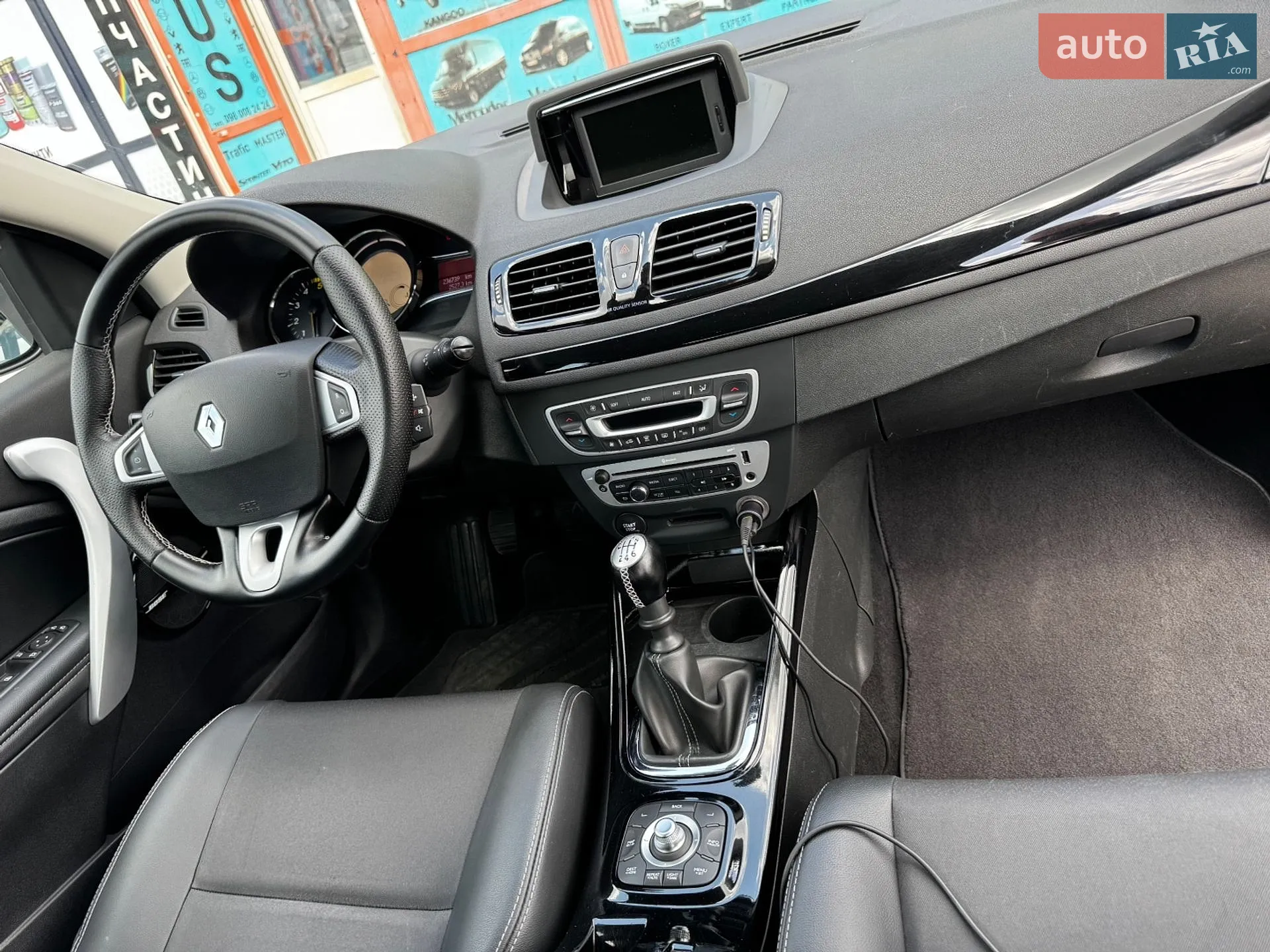 2012 Renault Megane - мініатюра 12