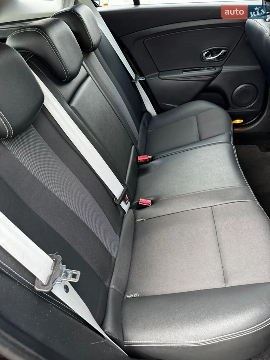 2012 Renault Megane - мініатюра 13