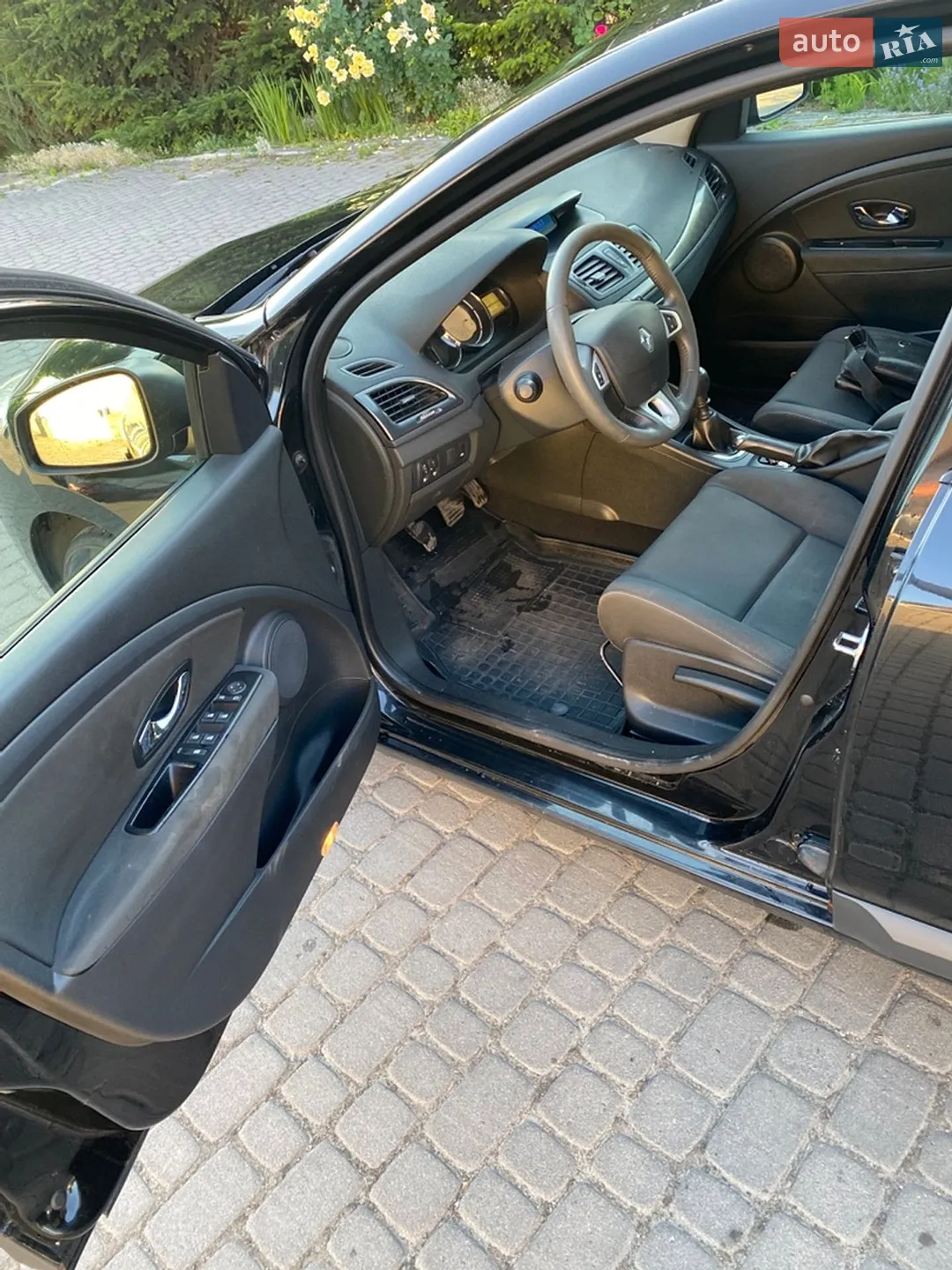 2012 Renault Megane - мініатюра 24