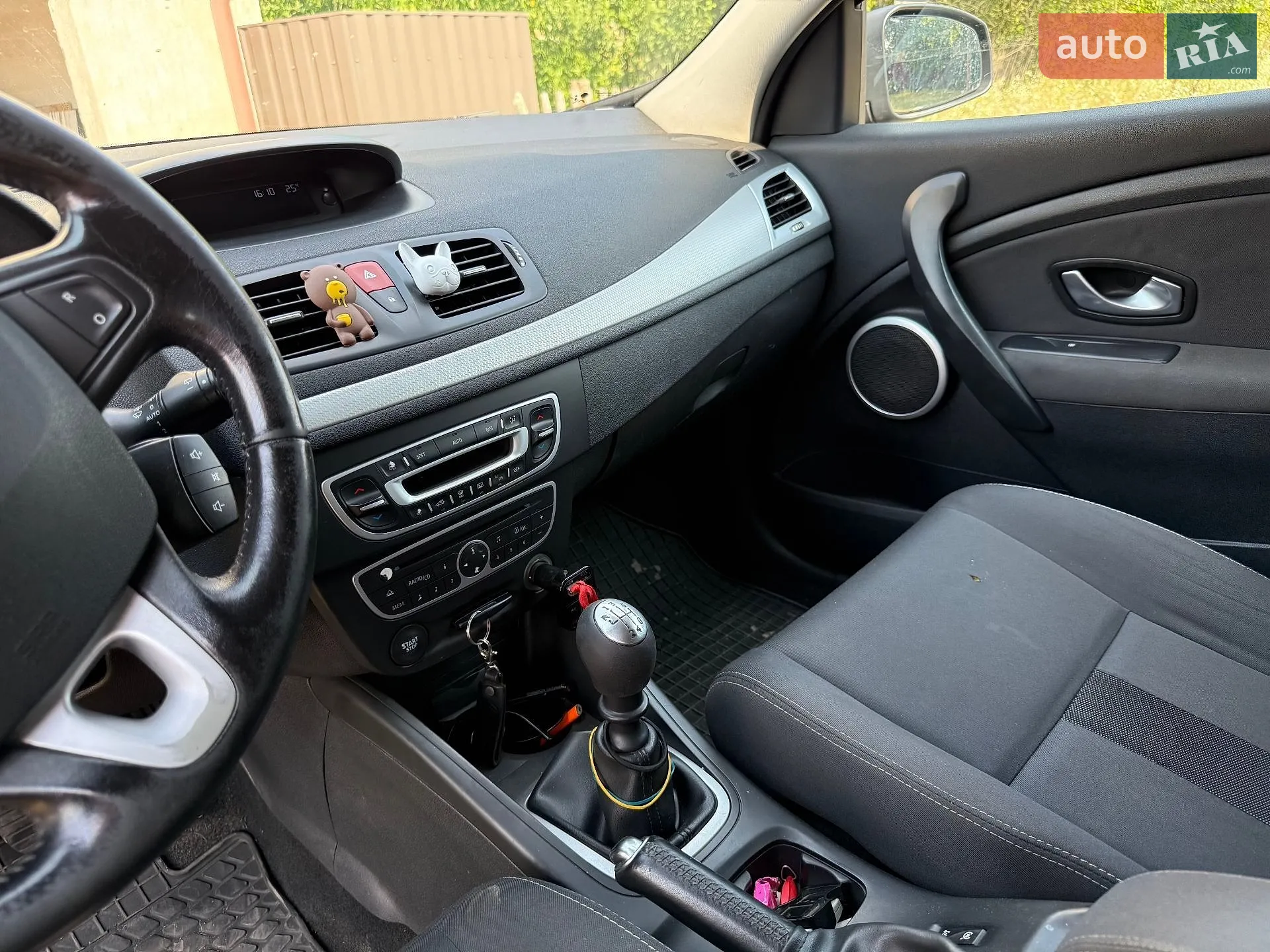 2010 Renault Megane - мініатюра 9