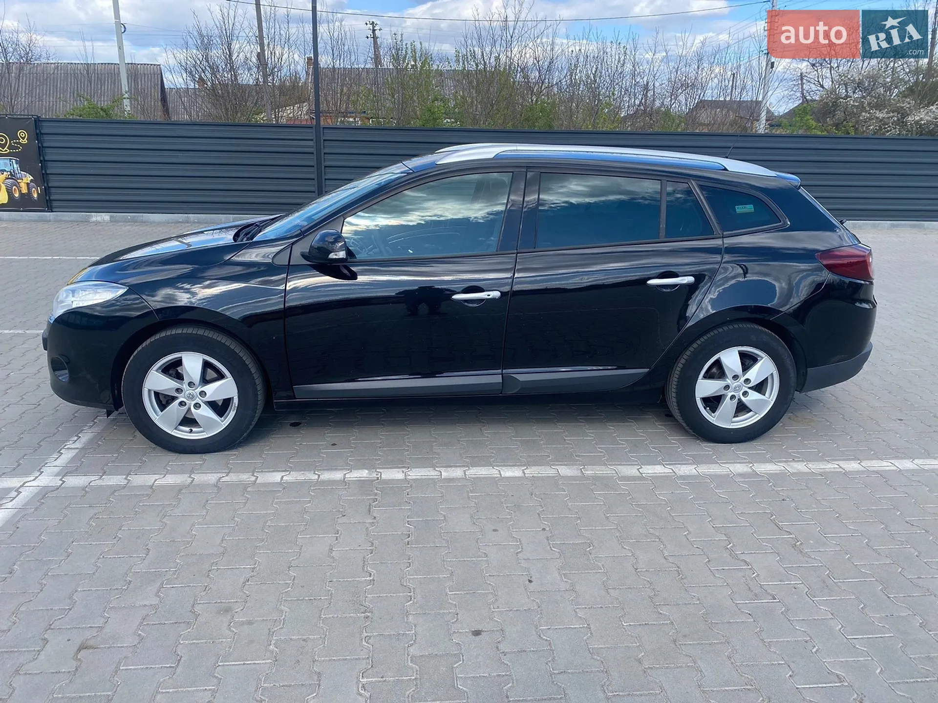 2010 Renault Megane - мініатюра 2