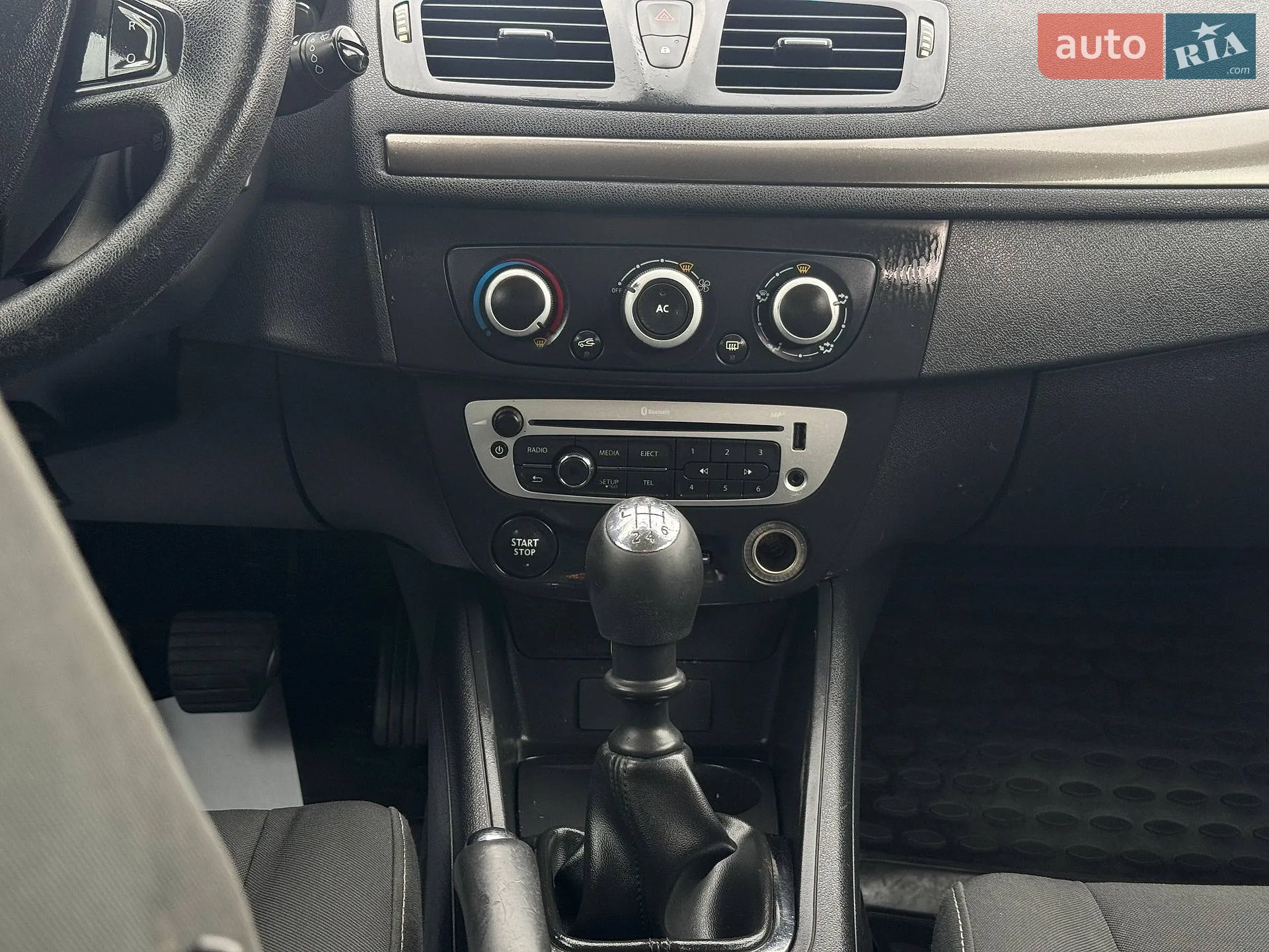 2013 Renault Megane - мініатюра 12