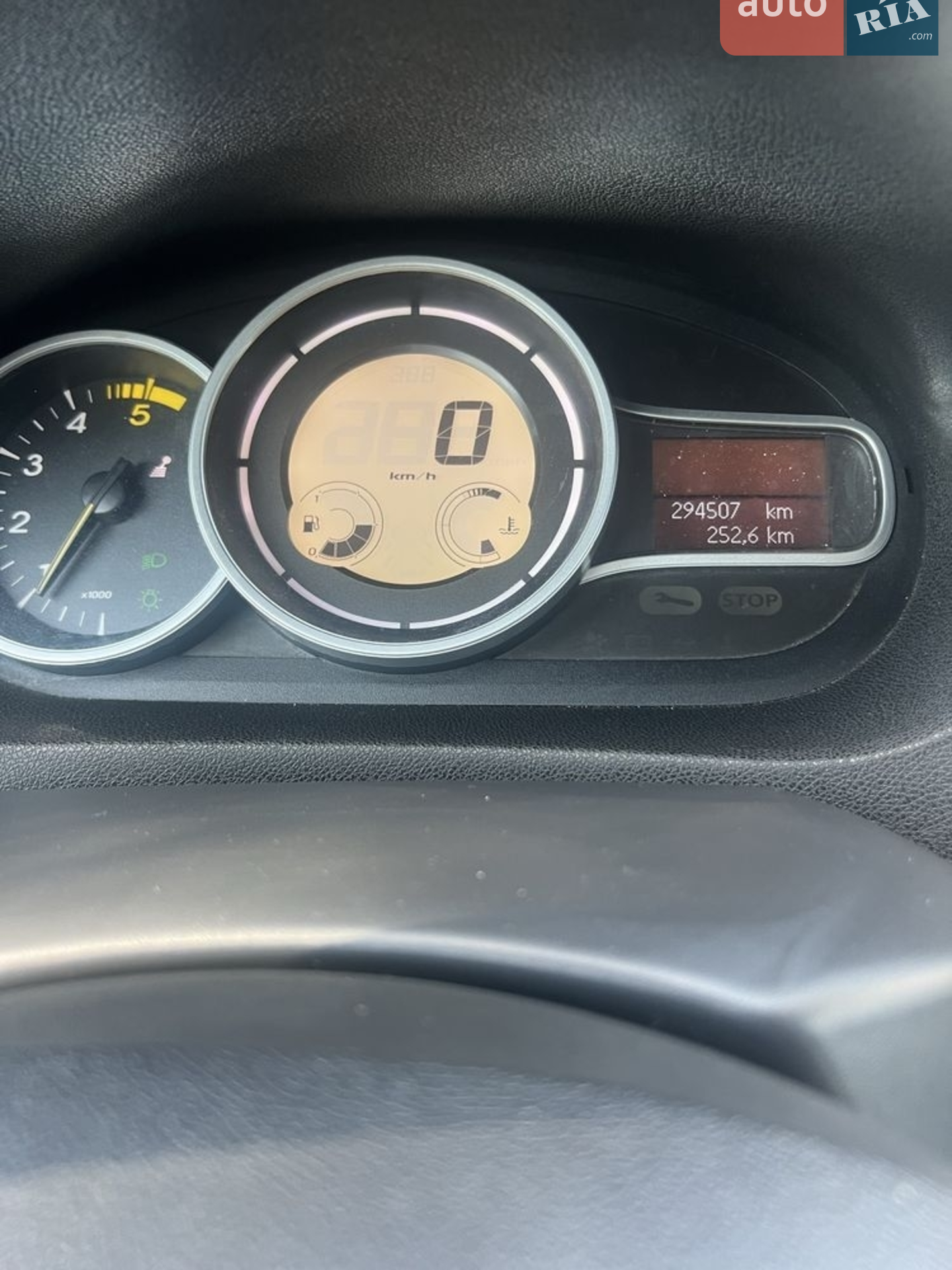 2010 Renault Megane - мініатюра 2