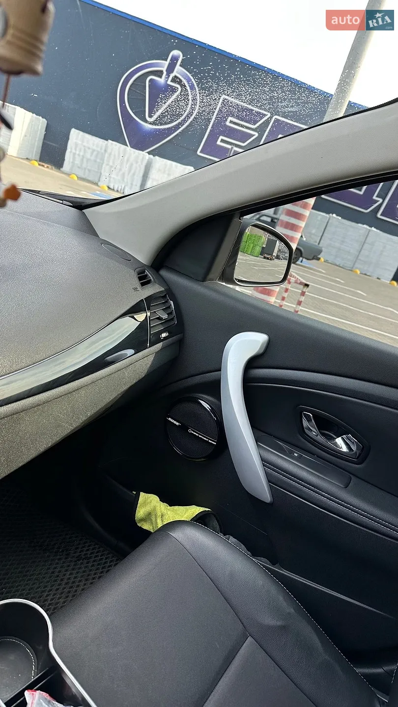 2012 Renault Megane - мініатюра 19
