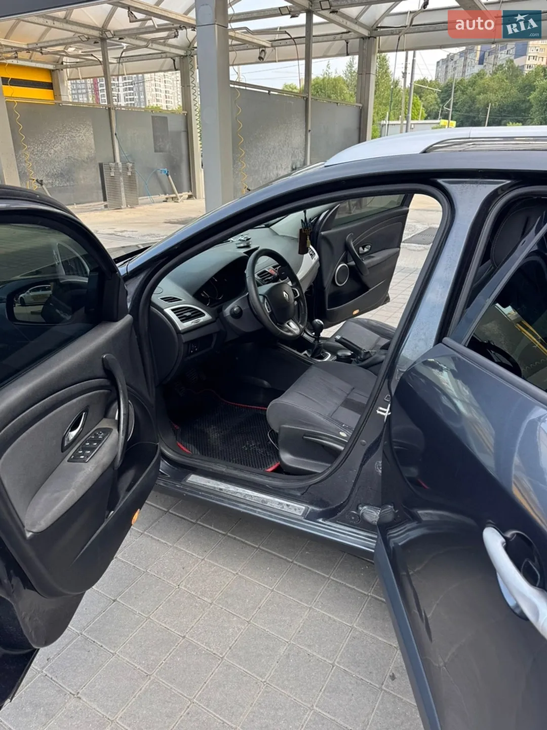 2010 Renault Megane - мініатюра 15
