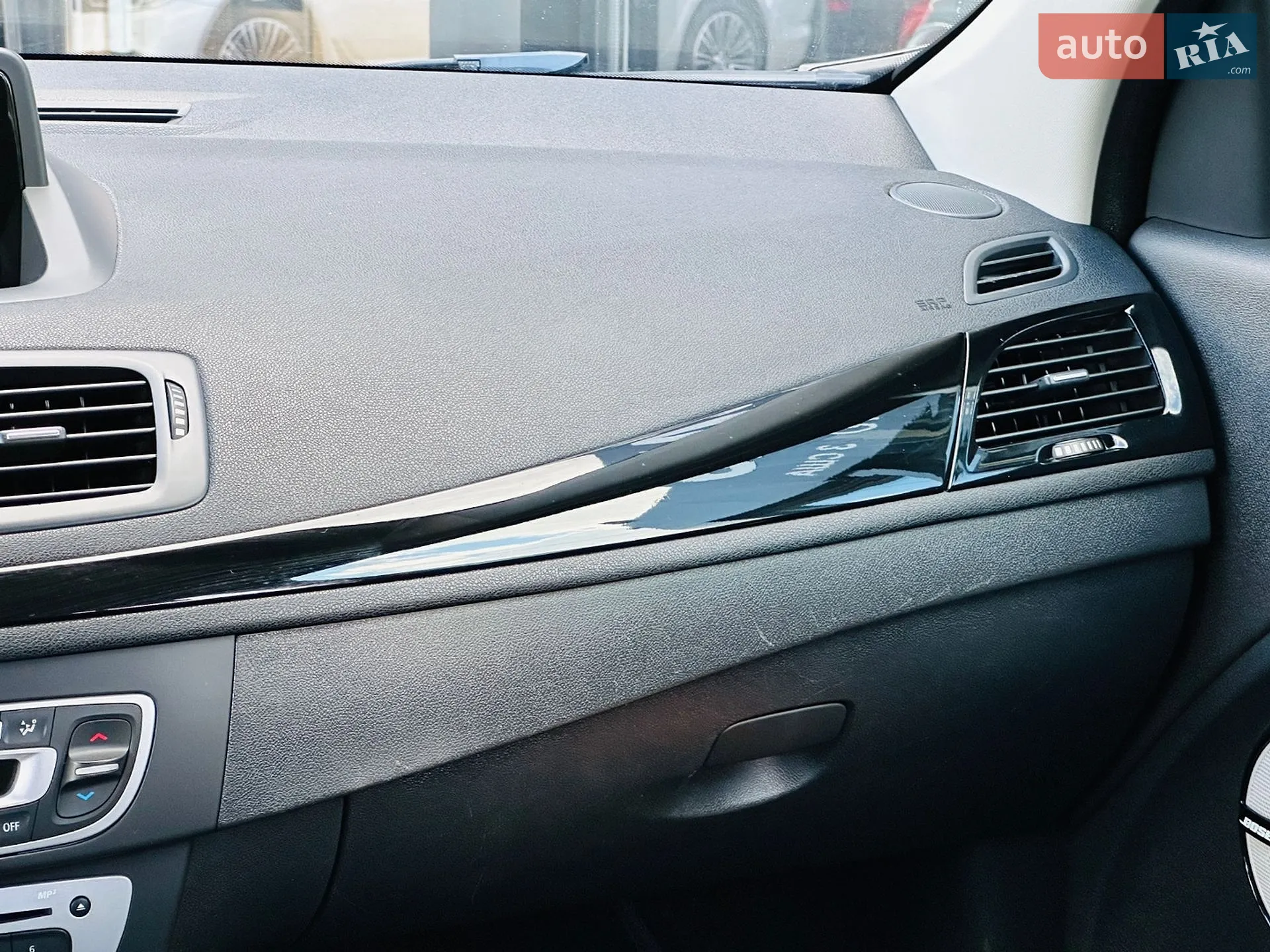 2013 Renault Megane - мініатюра 33