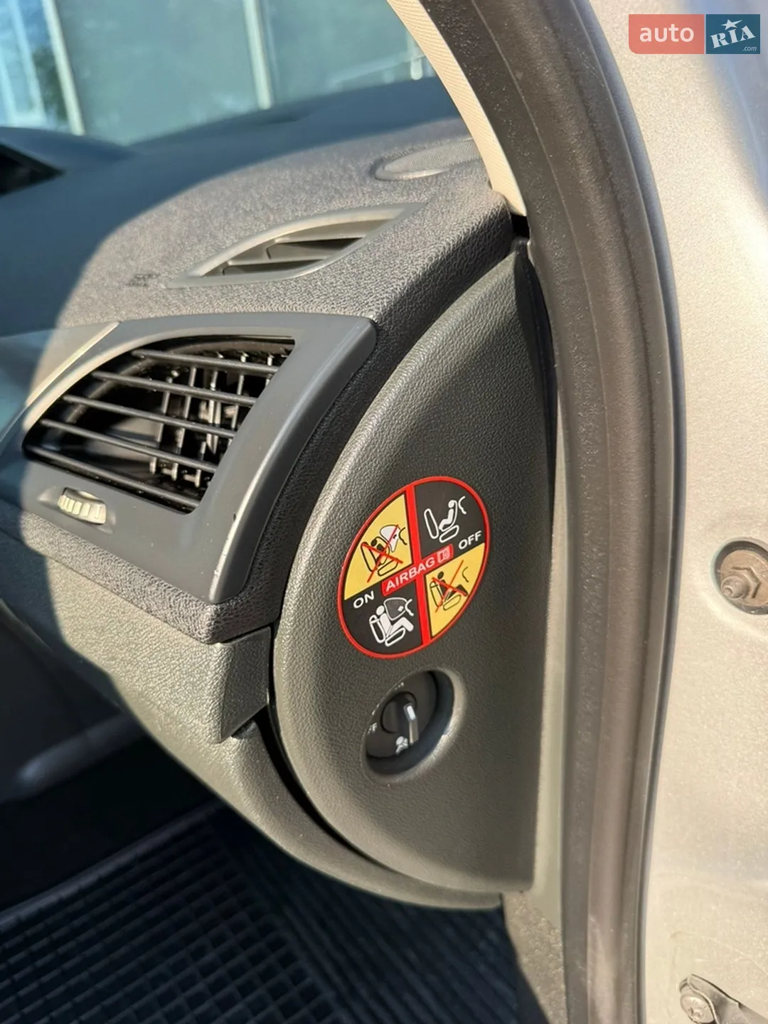 2012 Renault Megane - мініатюра 28