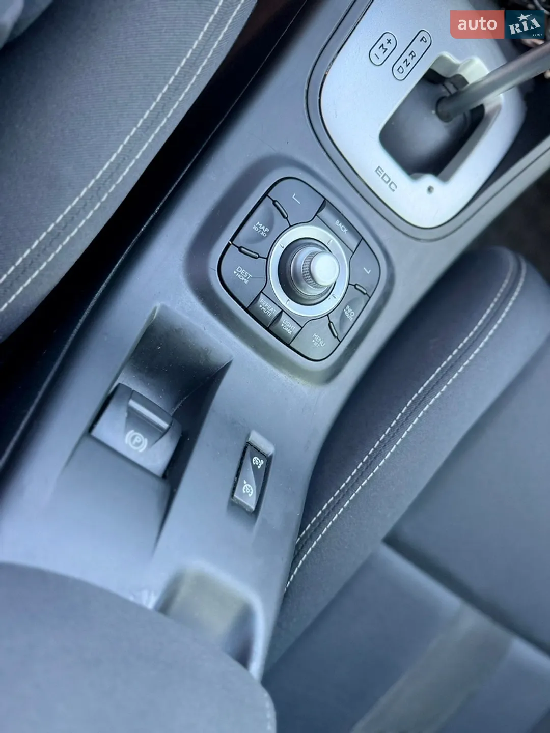 2010 Renault Megane - мініатюра 18