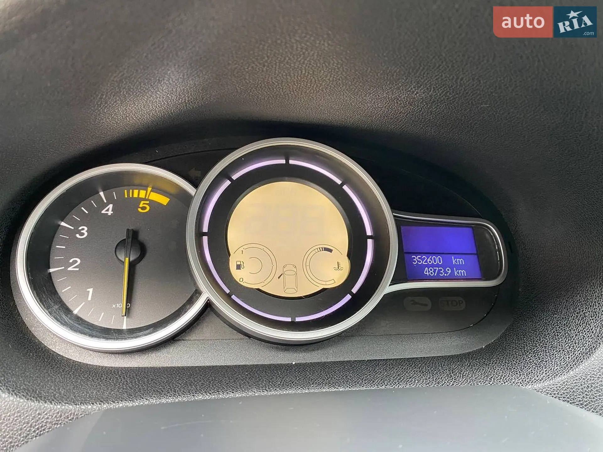 2010 Renault Megane - мініатюра 25