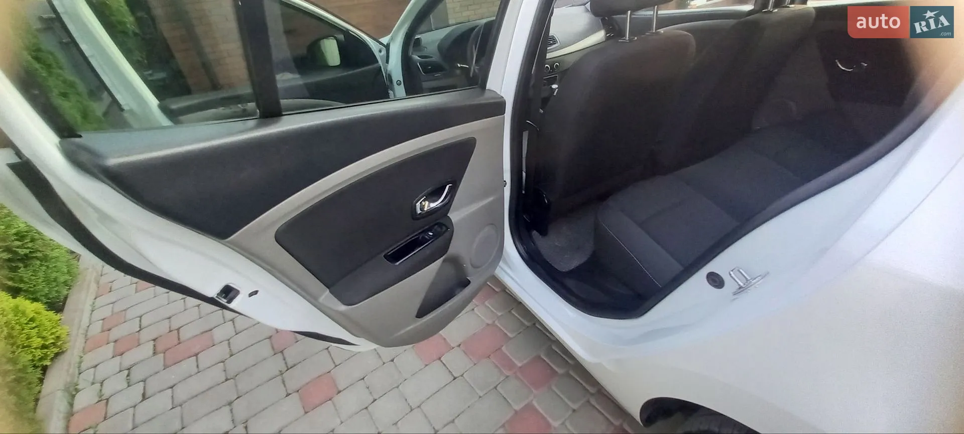 2012 Renault Megane - мініатюра 39